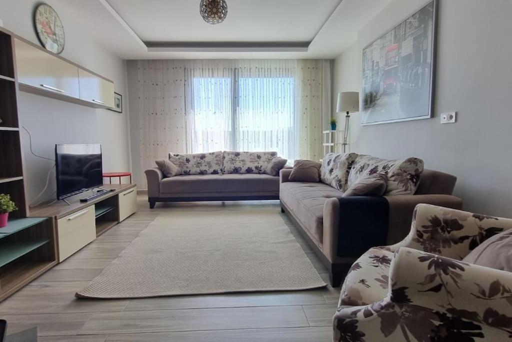 Three-Bedroom Villa photo 1