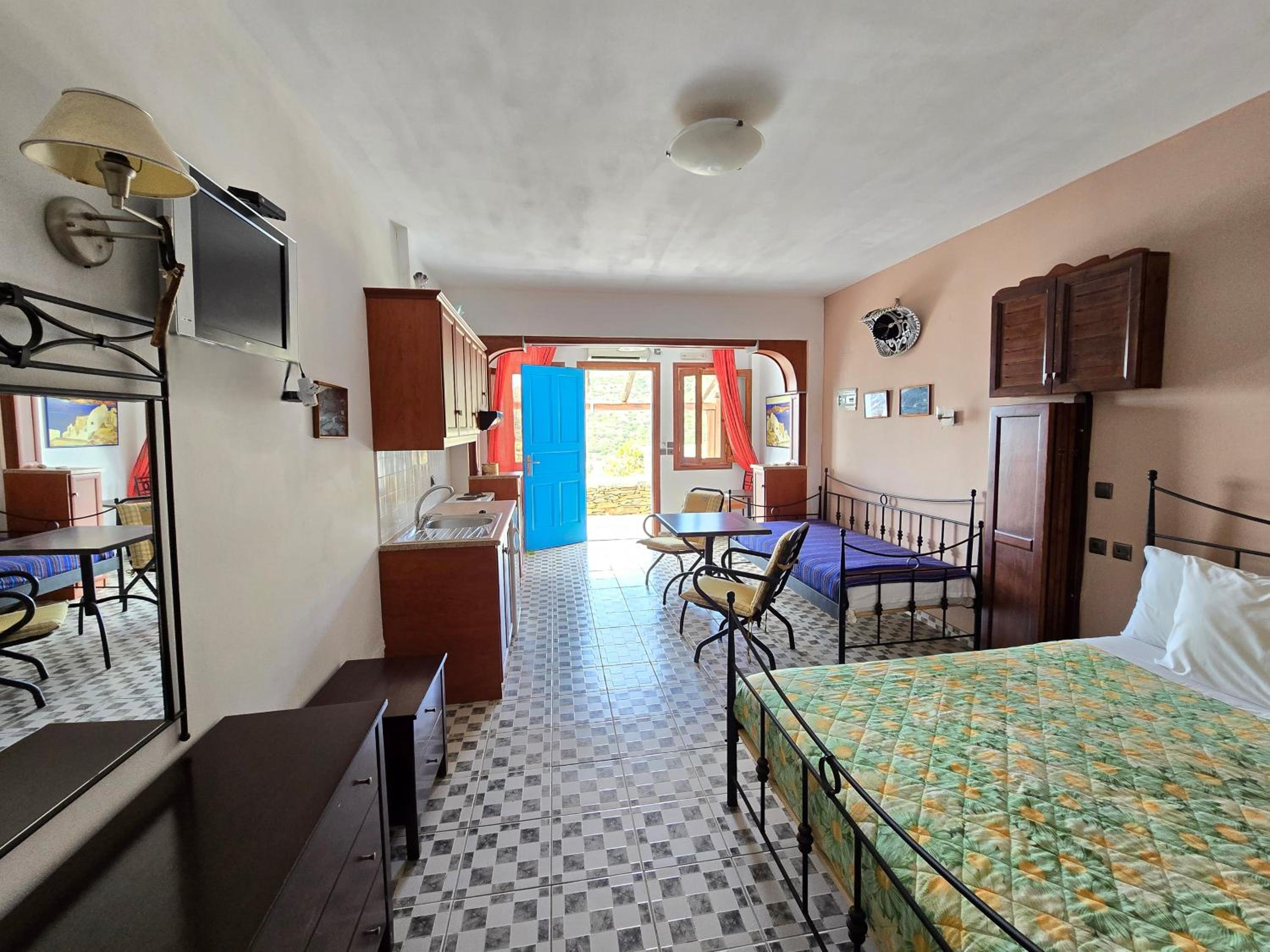 Studio Apartment with Sea View photo 1