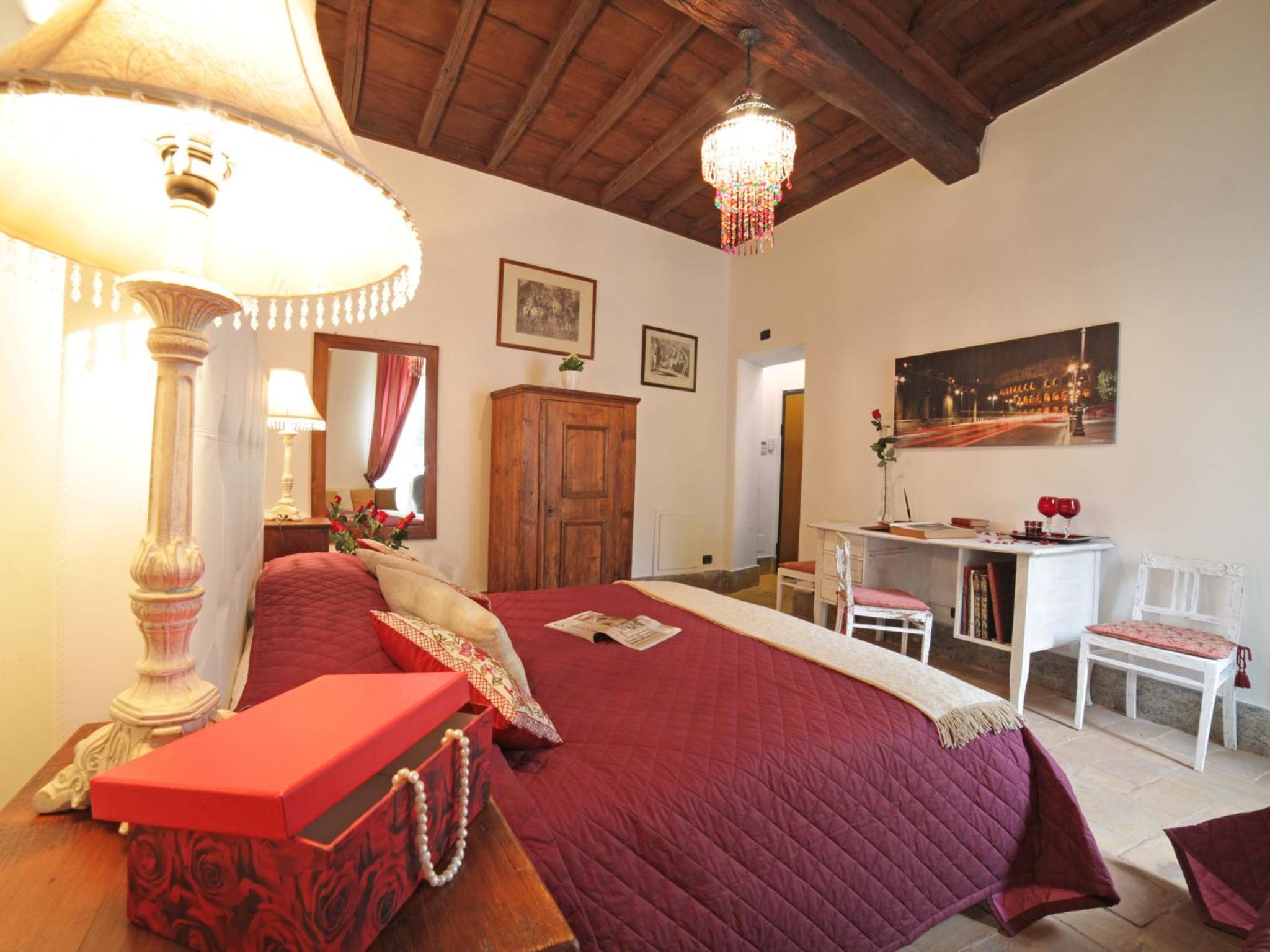One-Bedroom Apartment - 23 Via degli Ibernesi
