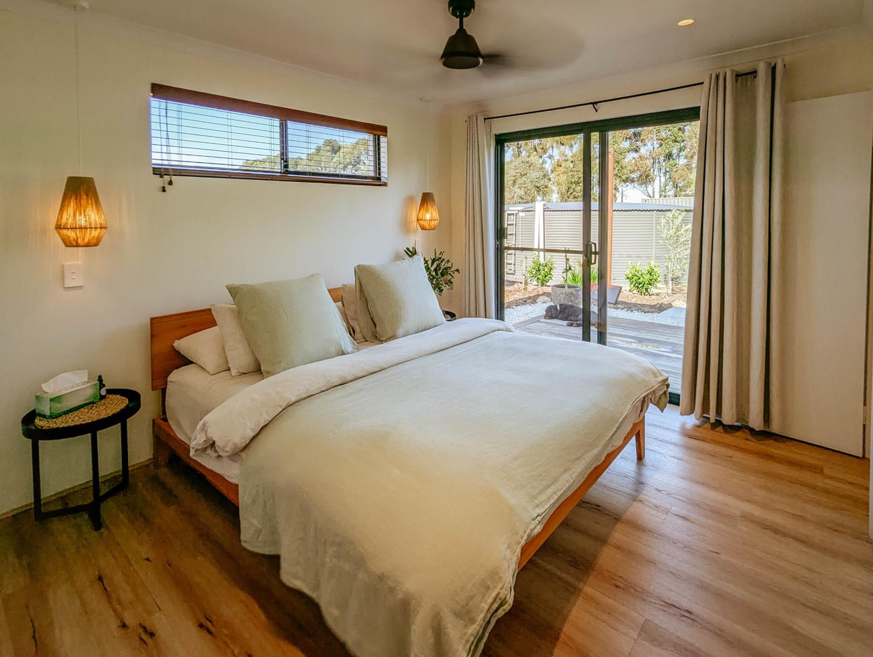 Deluxe King Suite photo 2