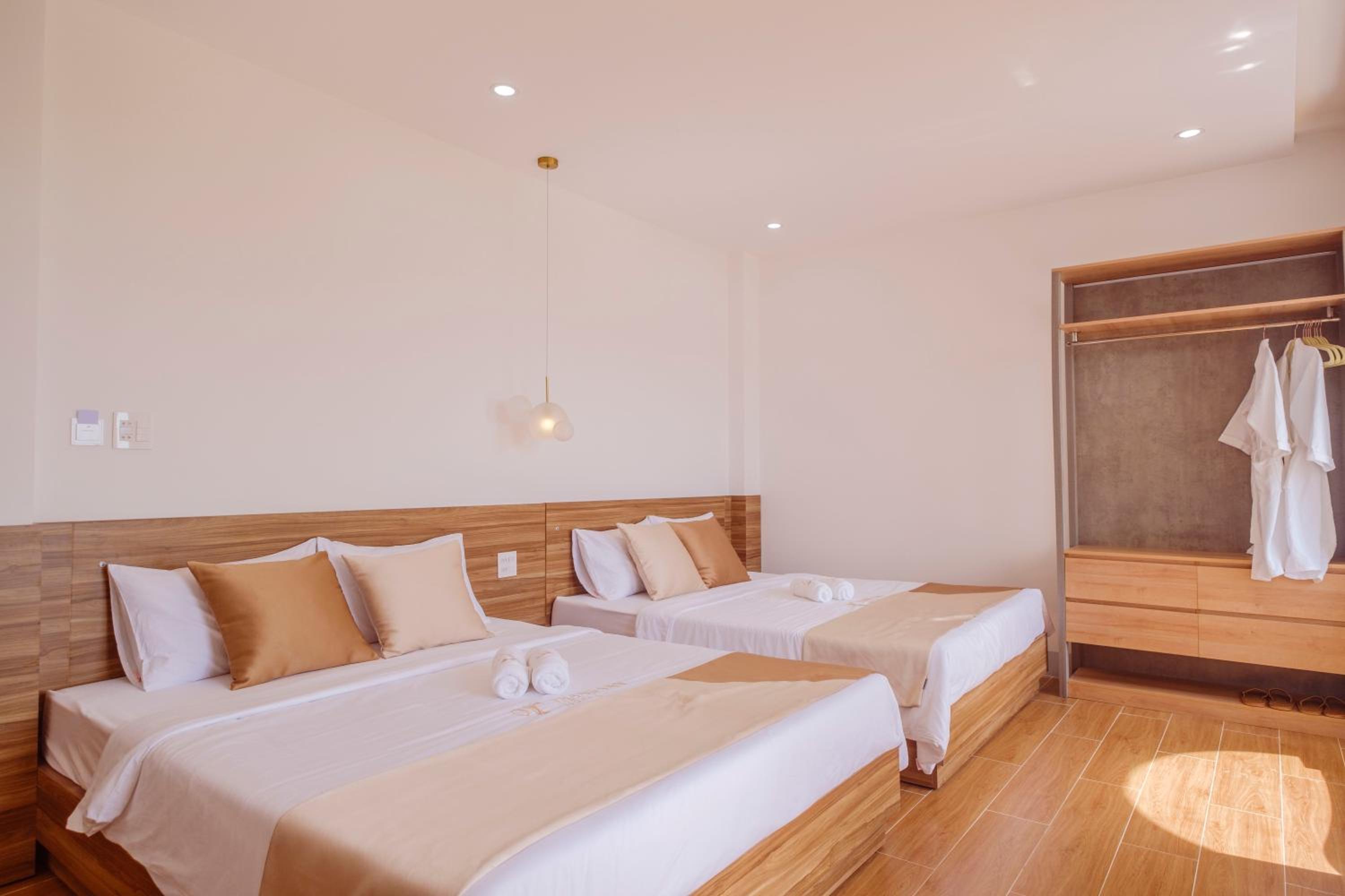 Deluxe Quadruple Room photo 2