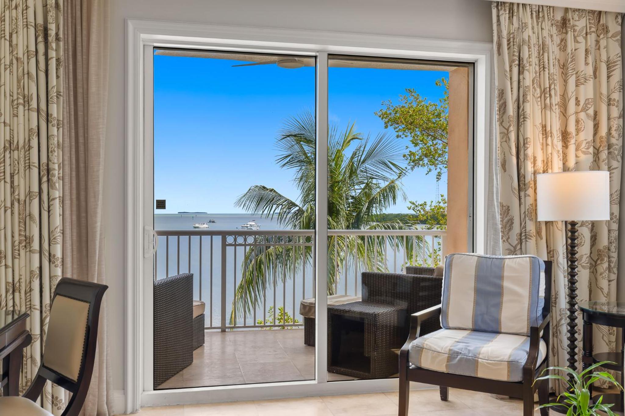 Ocean Front 1BR Suite - Photo 4