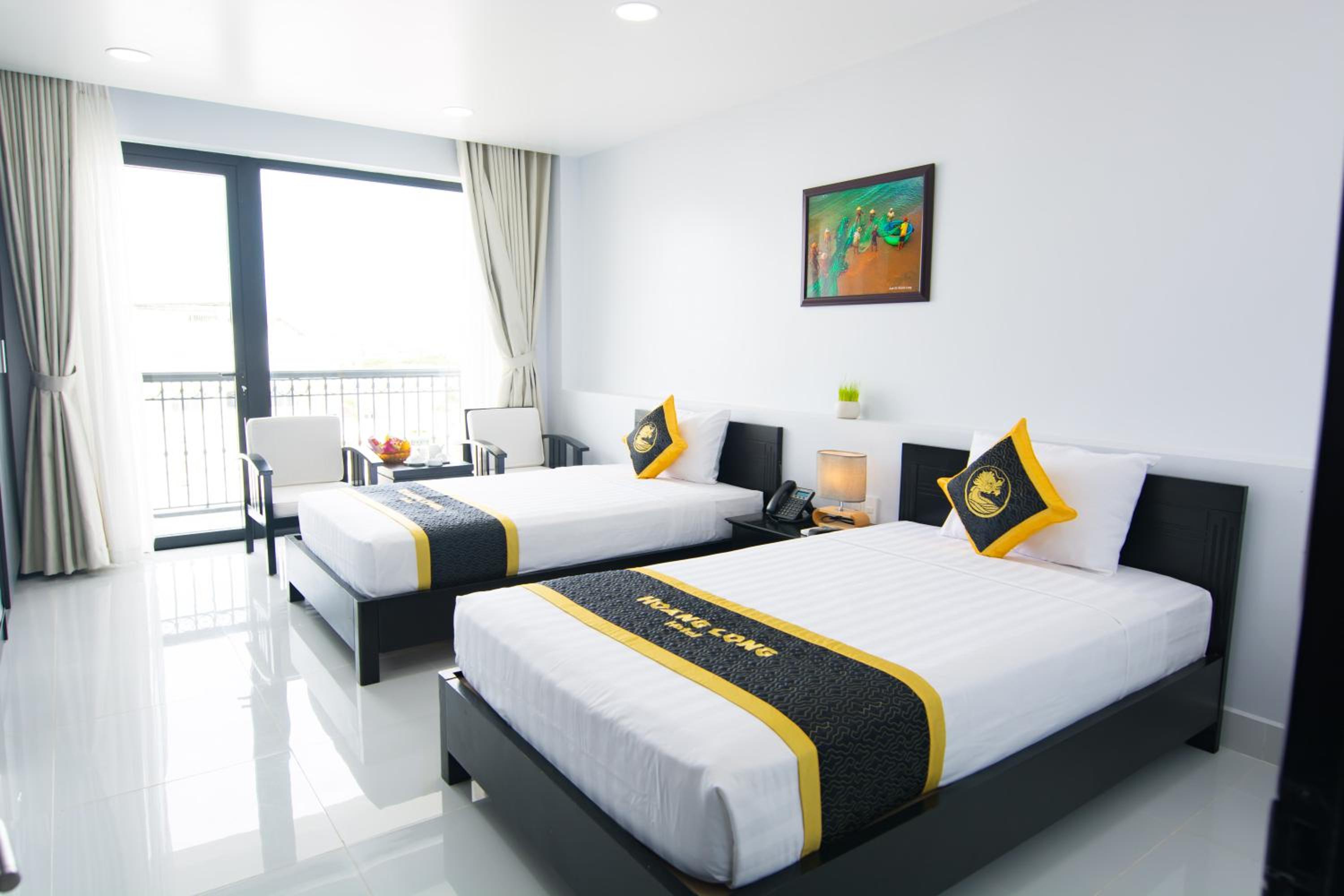 Superior Twin Room with City View photo 2