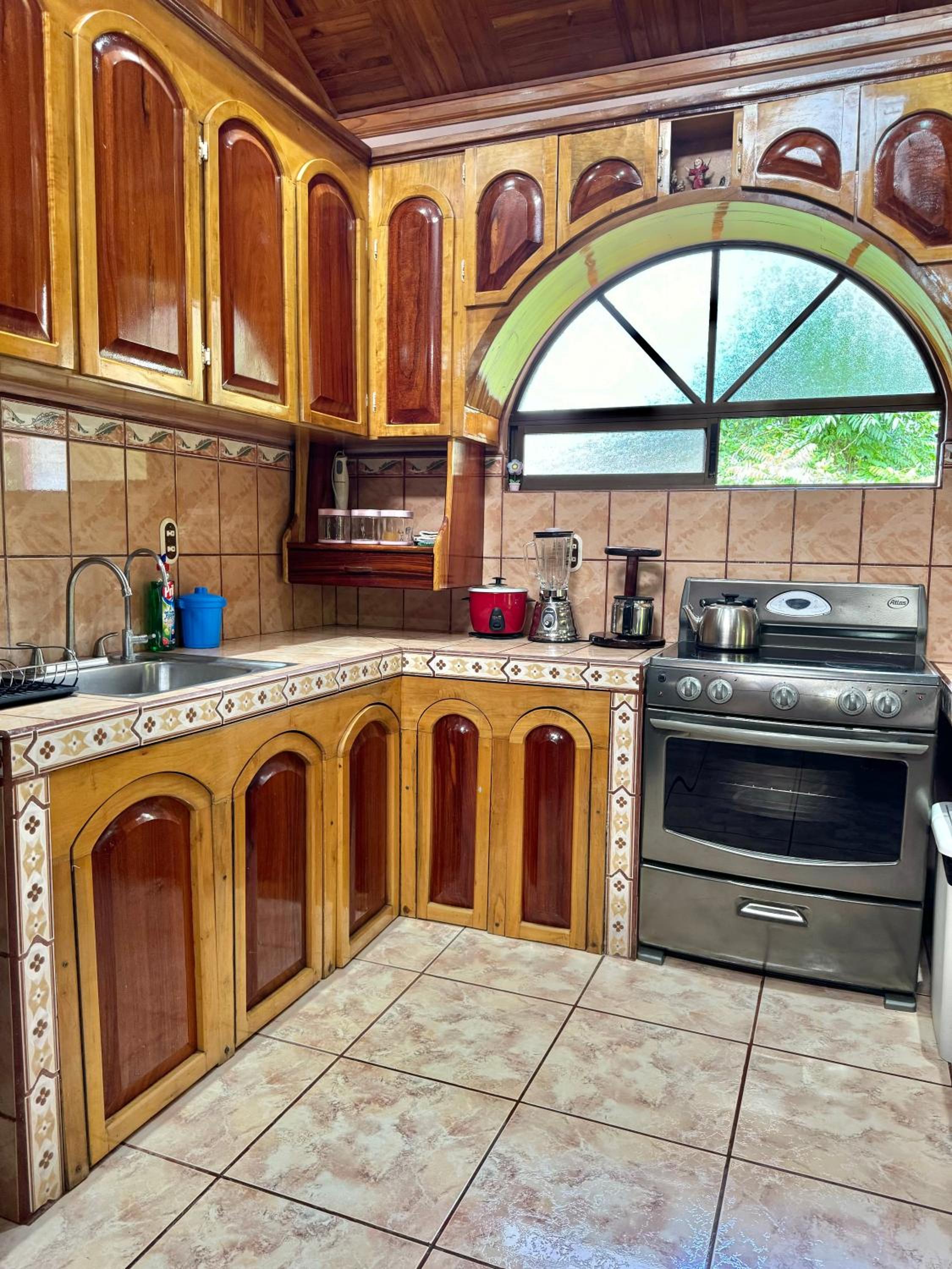 Three-Bedroom House photo 3