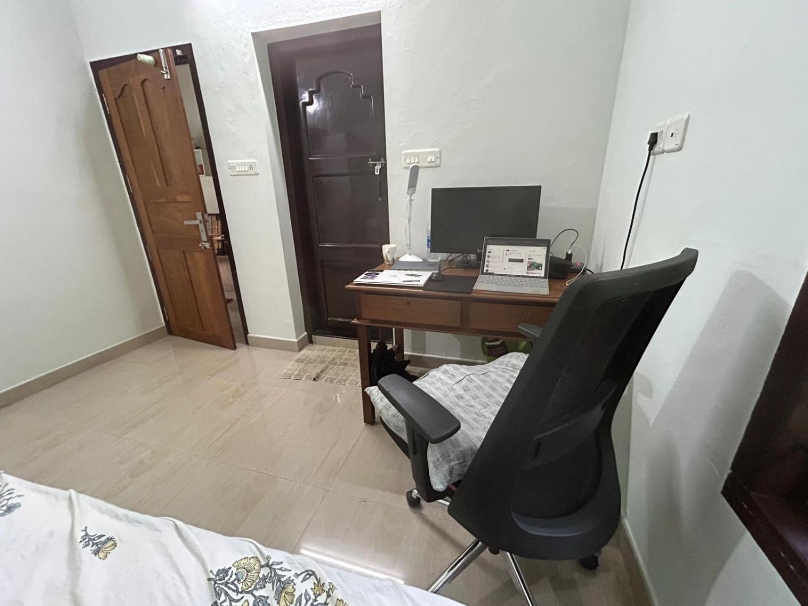 Double Room with Balcony (2 Adults + 1 Child) photo 1