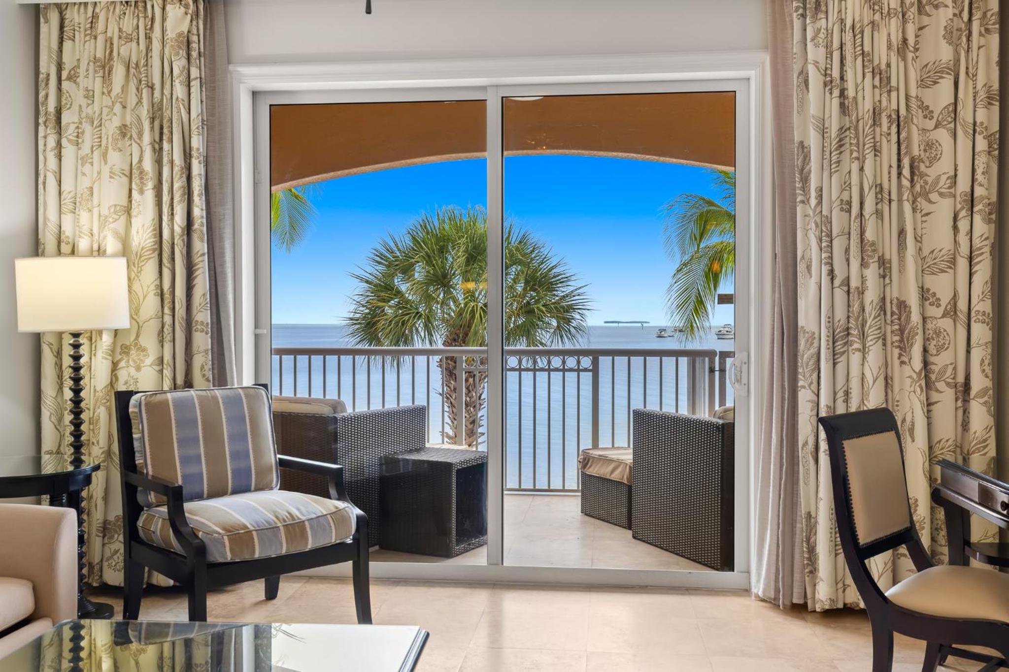 Ocean Front 1BR Suite with Direct Beach Access - Photo 12