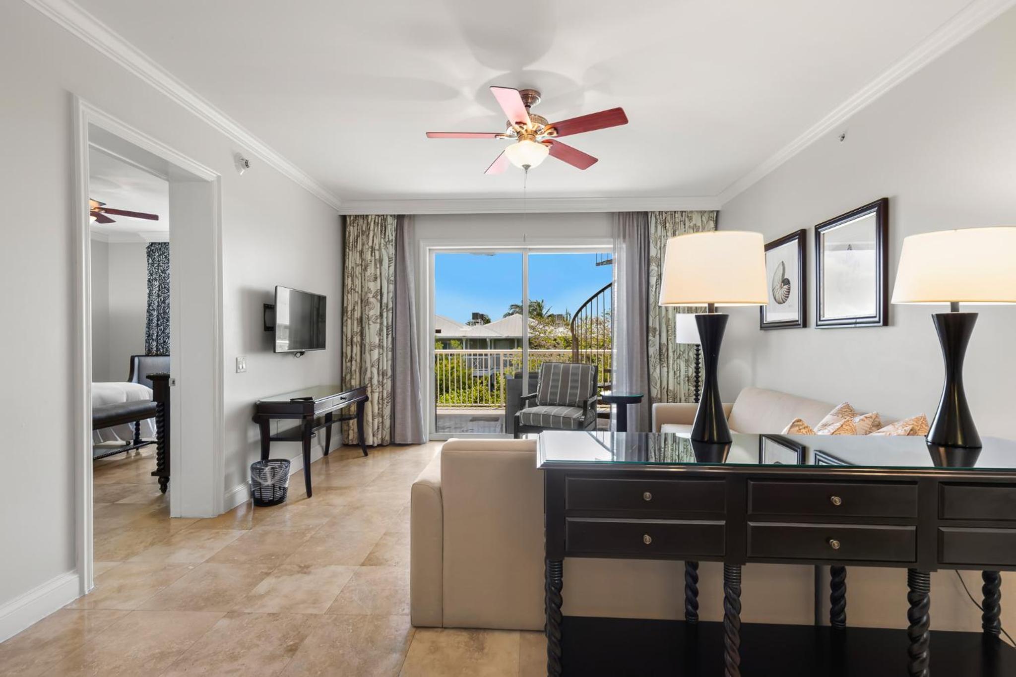 Standard 2br Condo With Private Rooftop Balcony photo 3