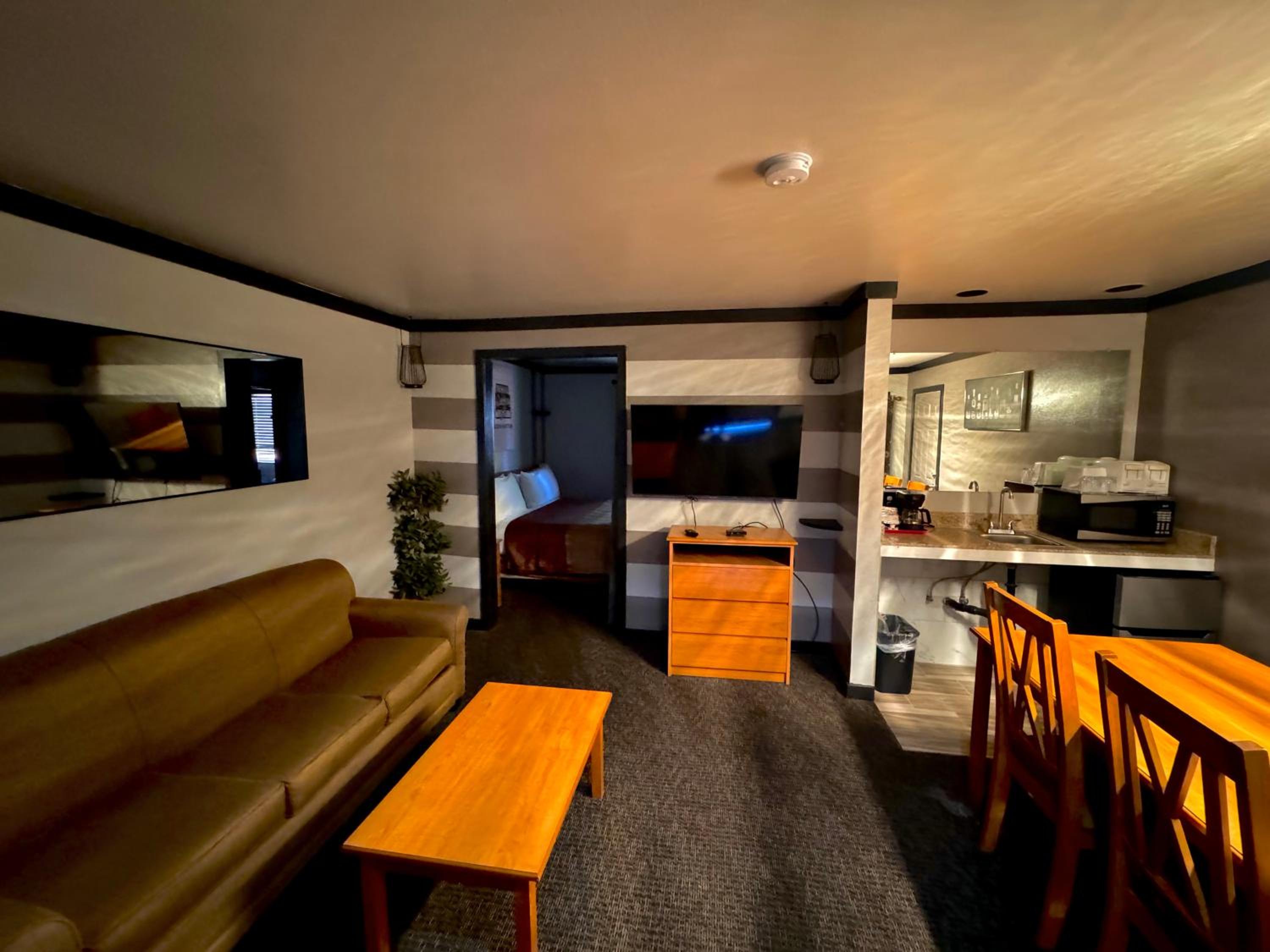 King Suite with Spa Bath