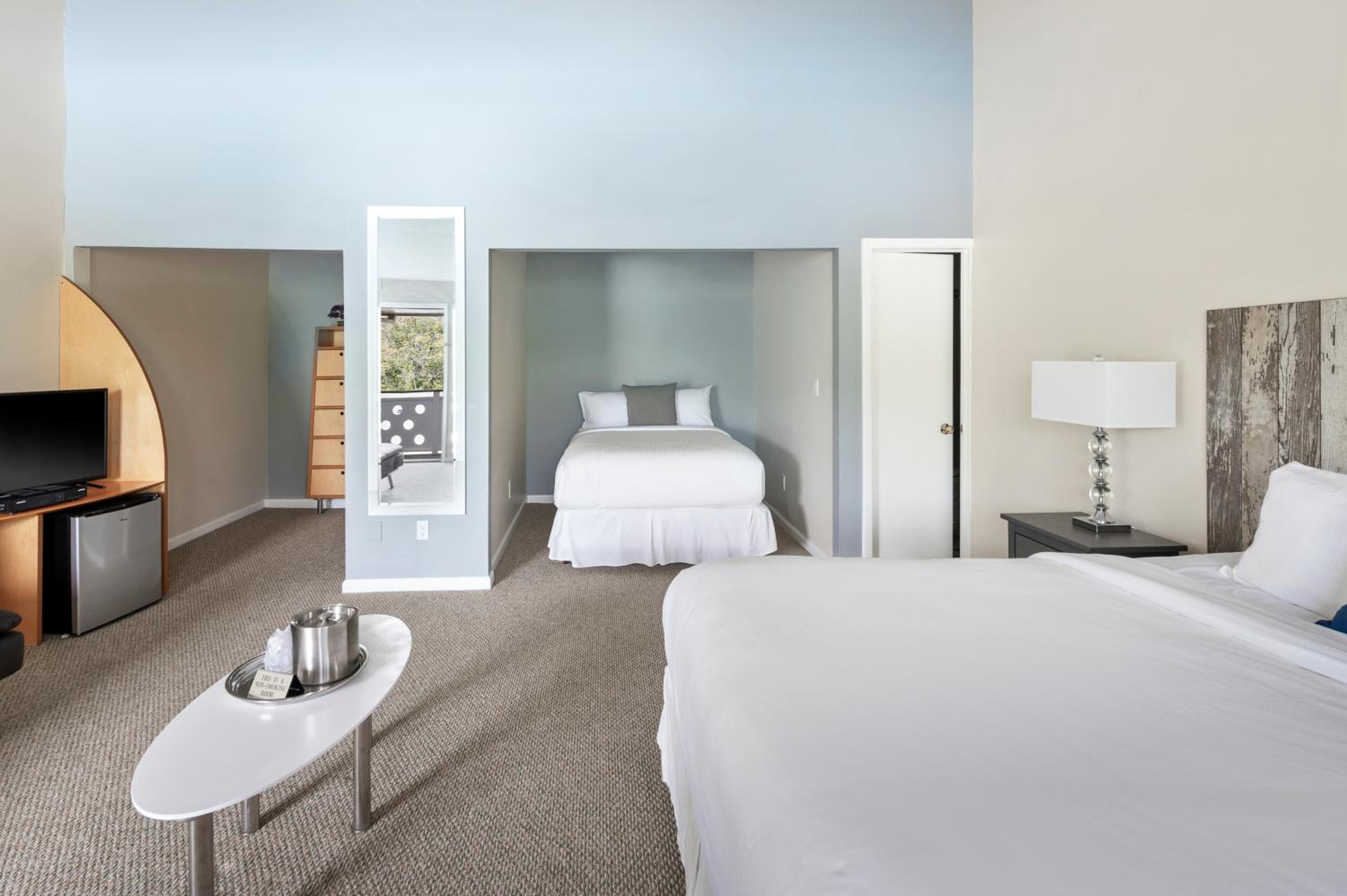 Double Room with Two Double Beds - Photo 11