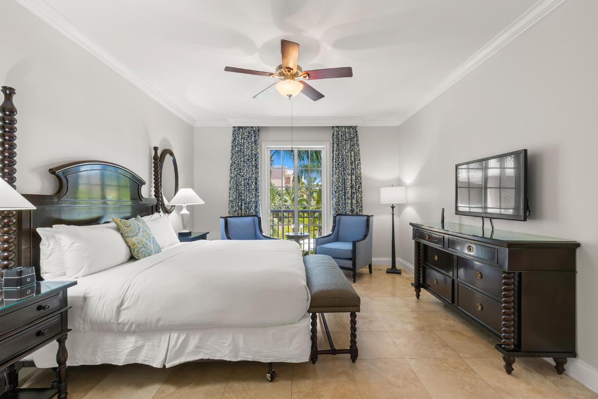 Resort View 1BR Suite - Photo 2