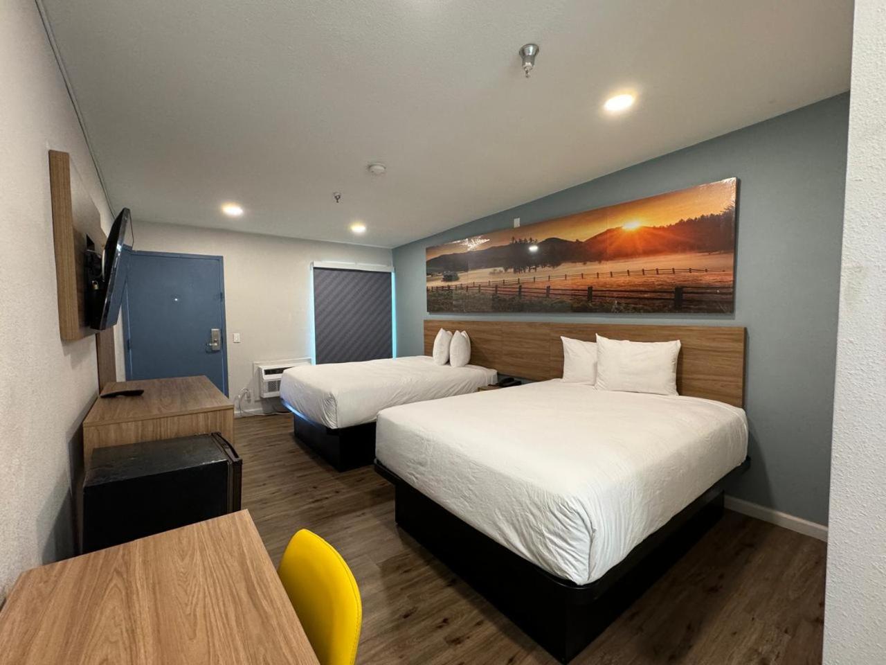 Room with Two Queen Beds and Mobility/Hearing Access and Roll-In Shower, Non-Smoking - Photo 8