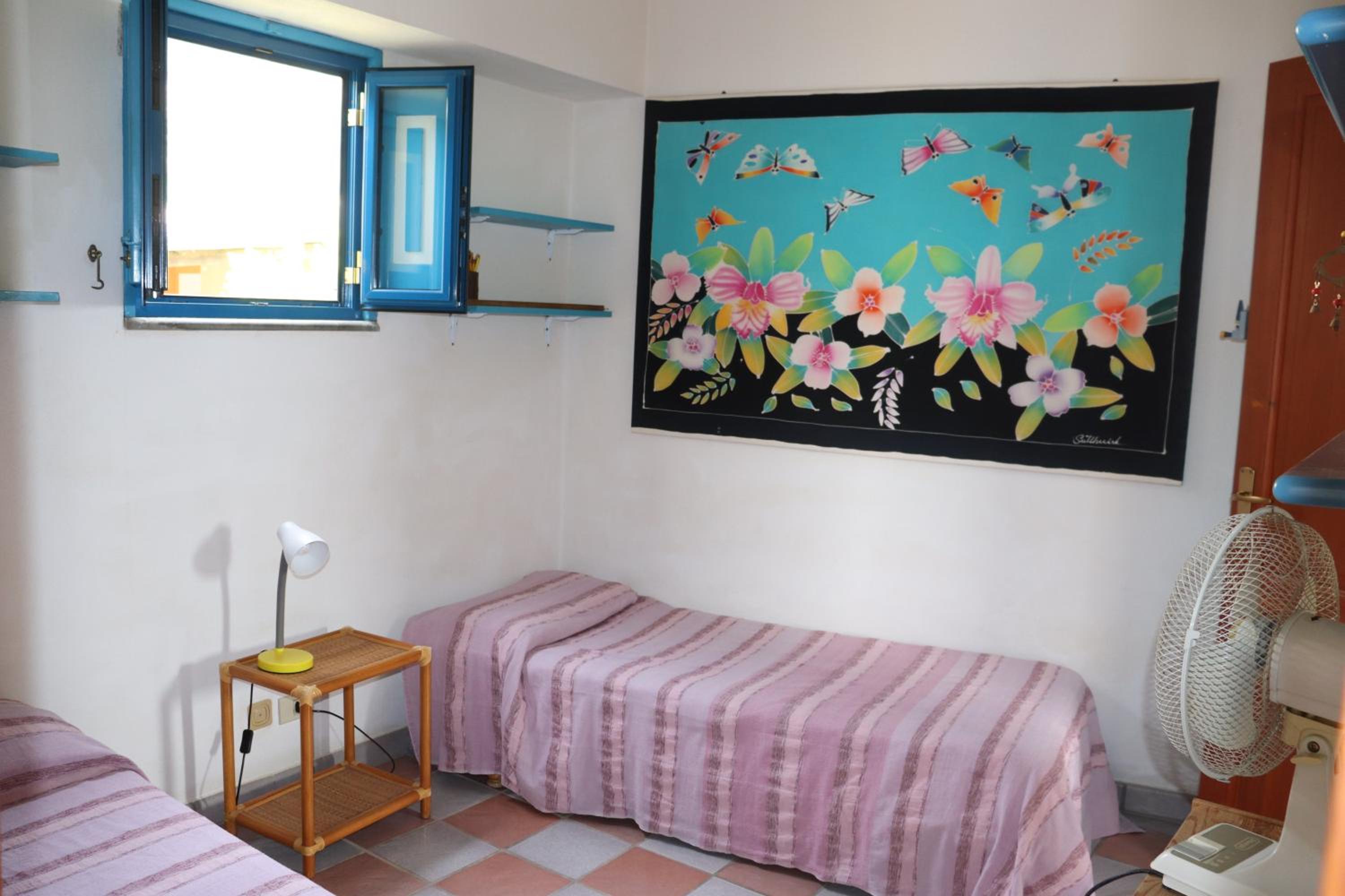 Two-Bedroom House photo 3