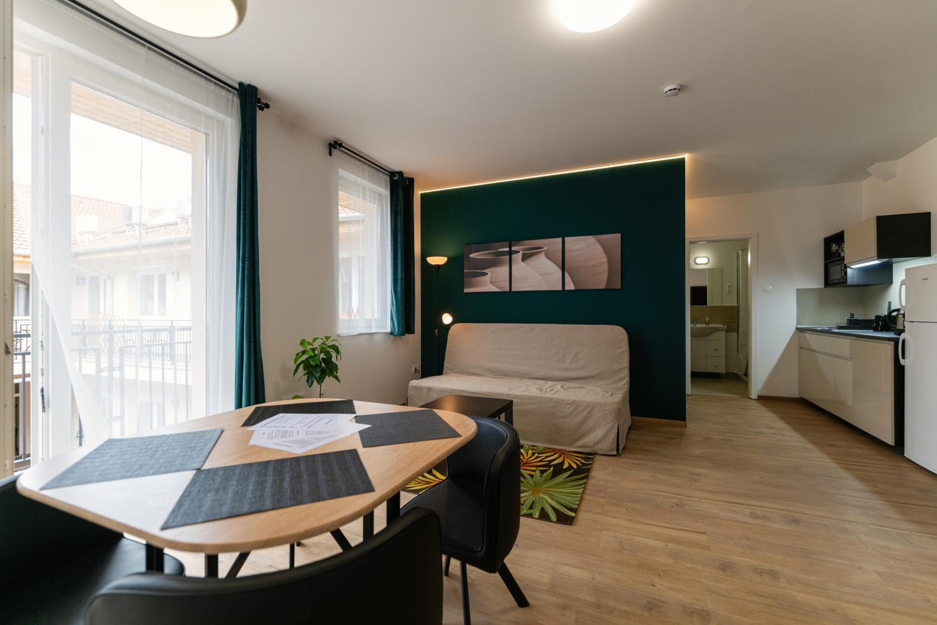 One-Bedroom Apartment with Terrace