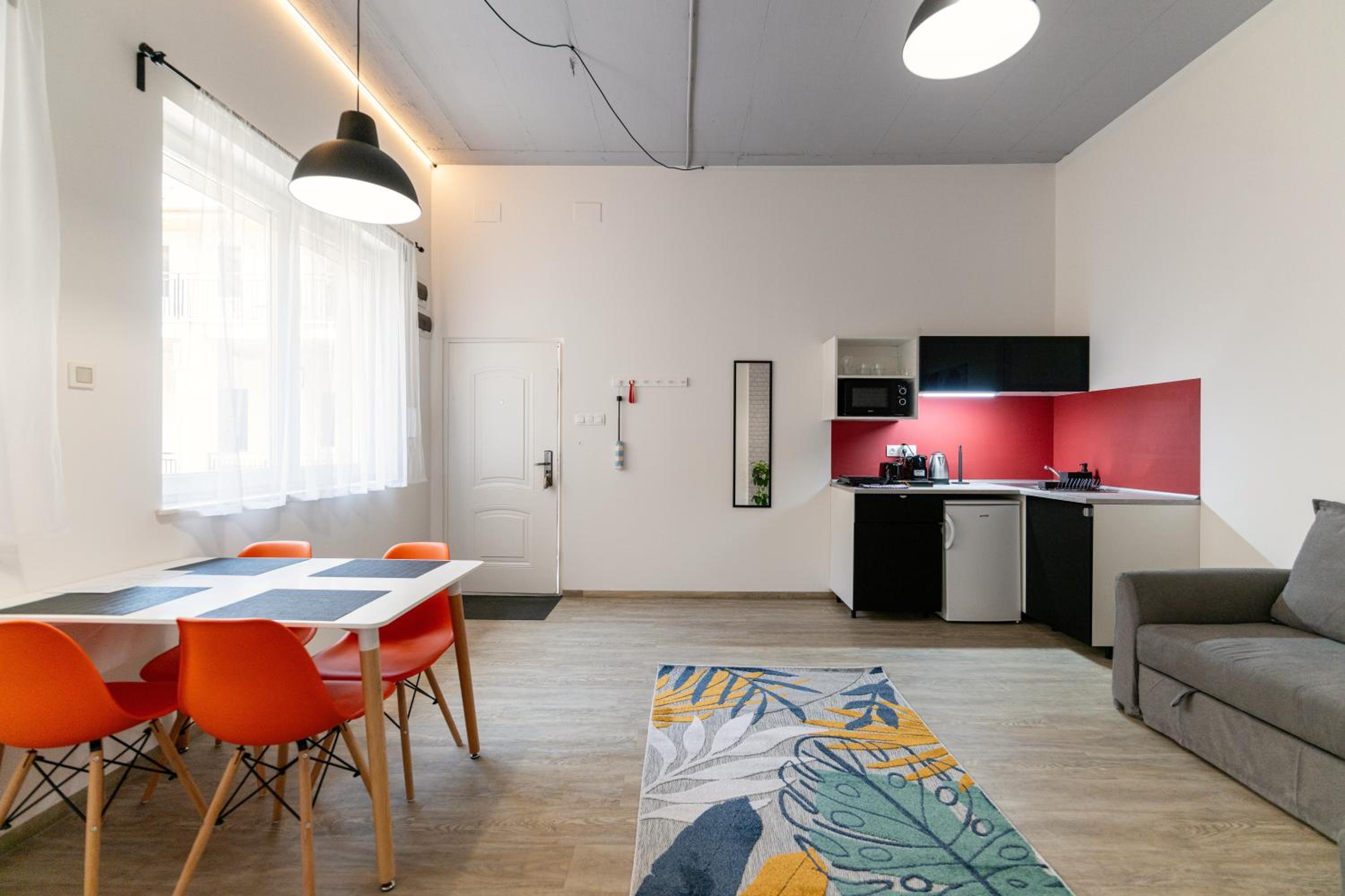 One-Bedroom Deluxe Apartment