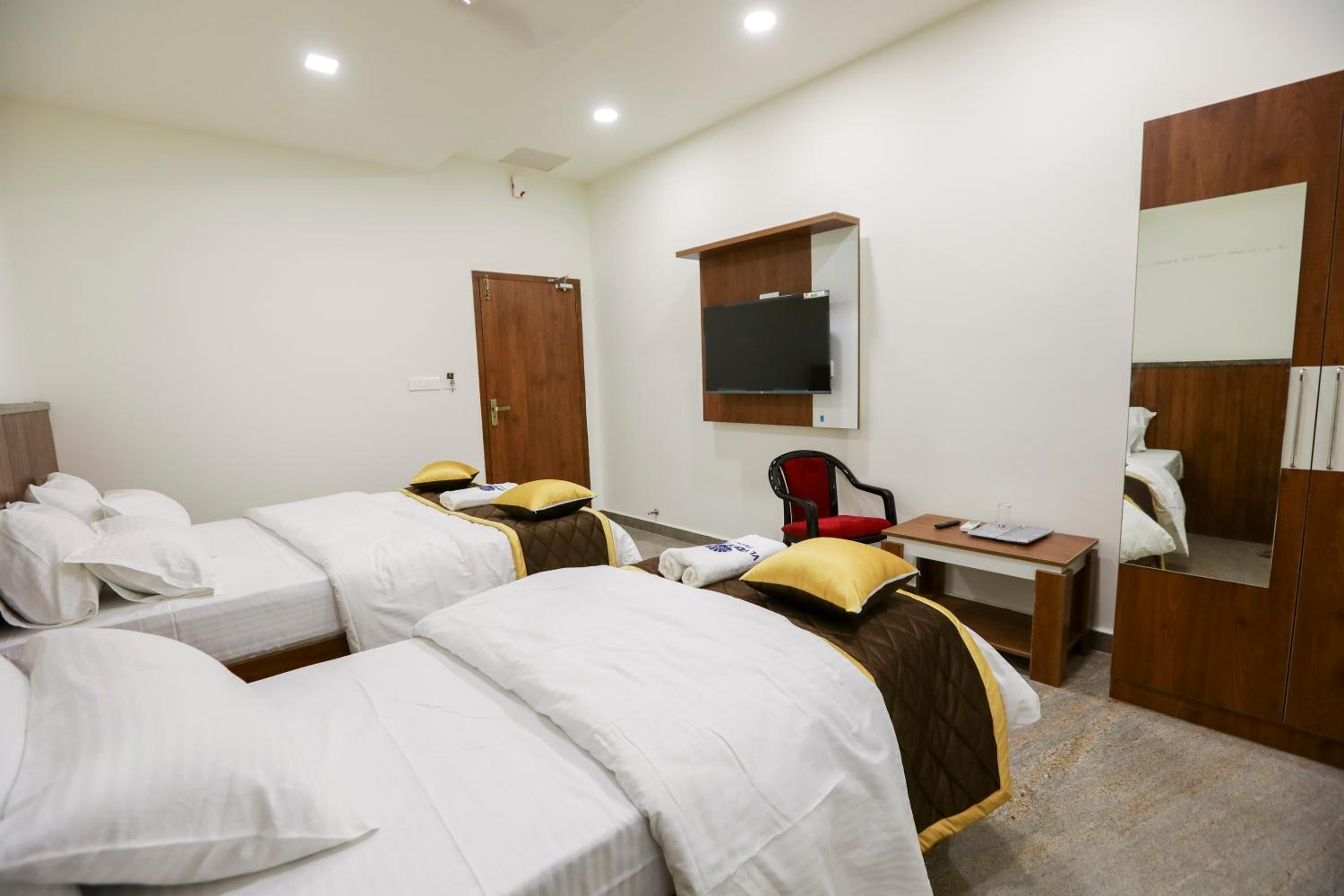 Deluxe Triple Room