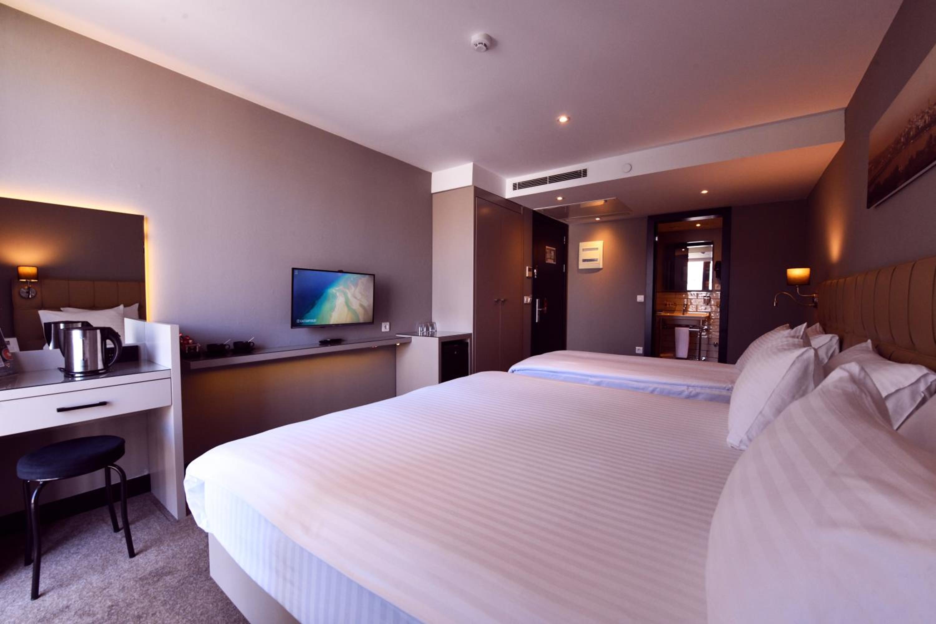 Classic Triple Room photo 1