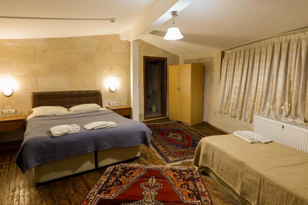Quadruple Room with Terrace - Photo 1