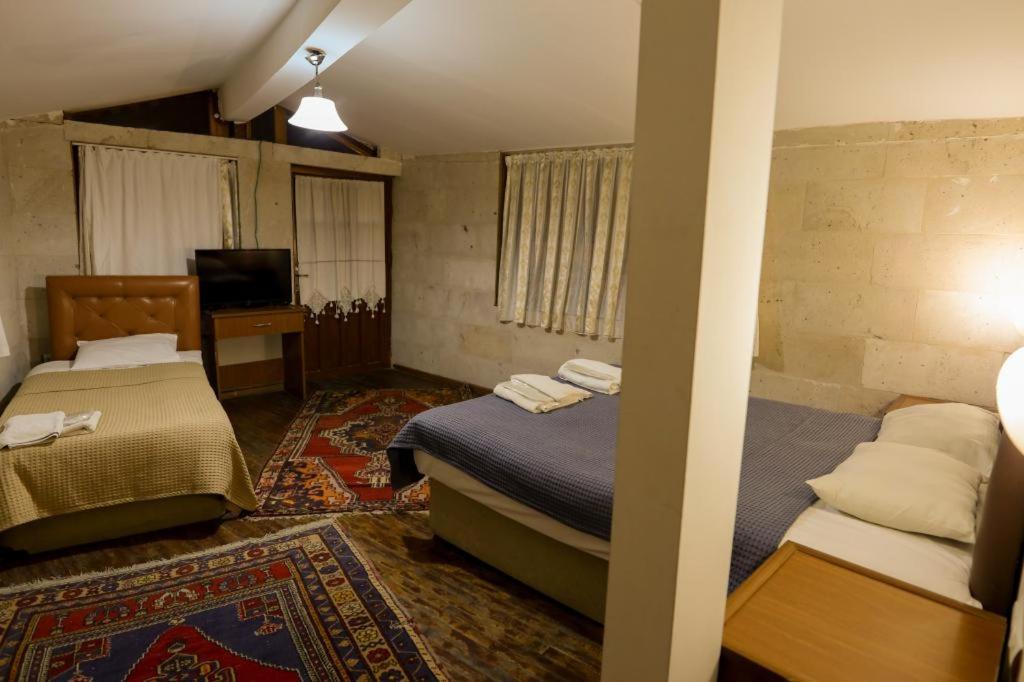 Quadruple Room with Terrace - Photo 3