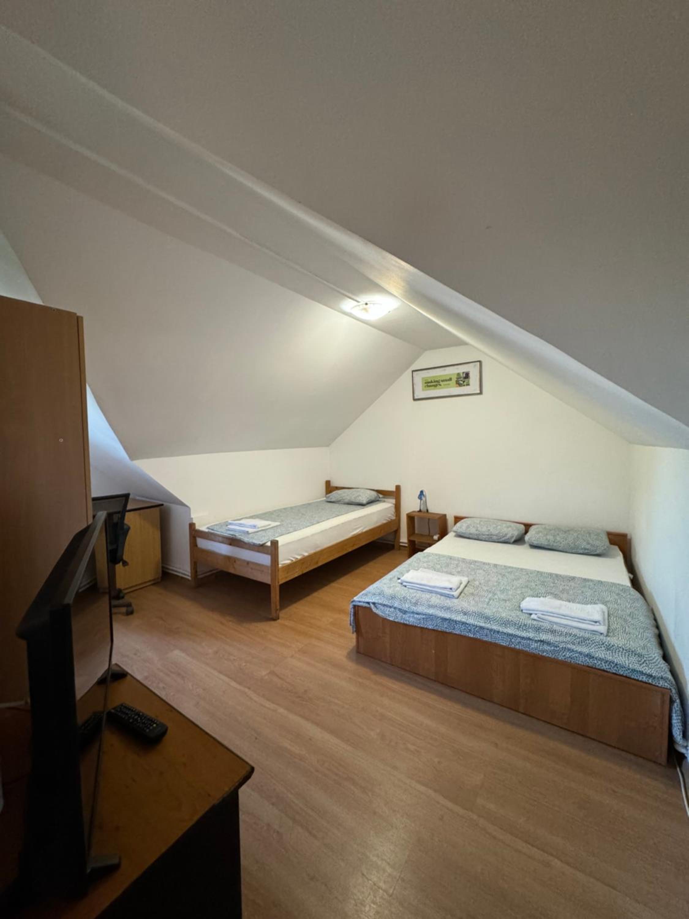 Triple Room - Photo 6