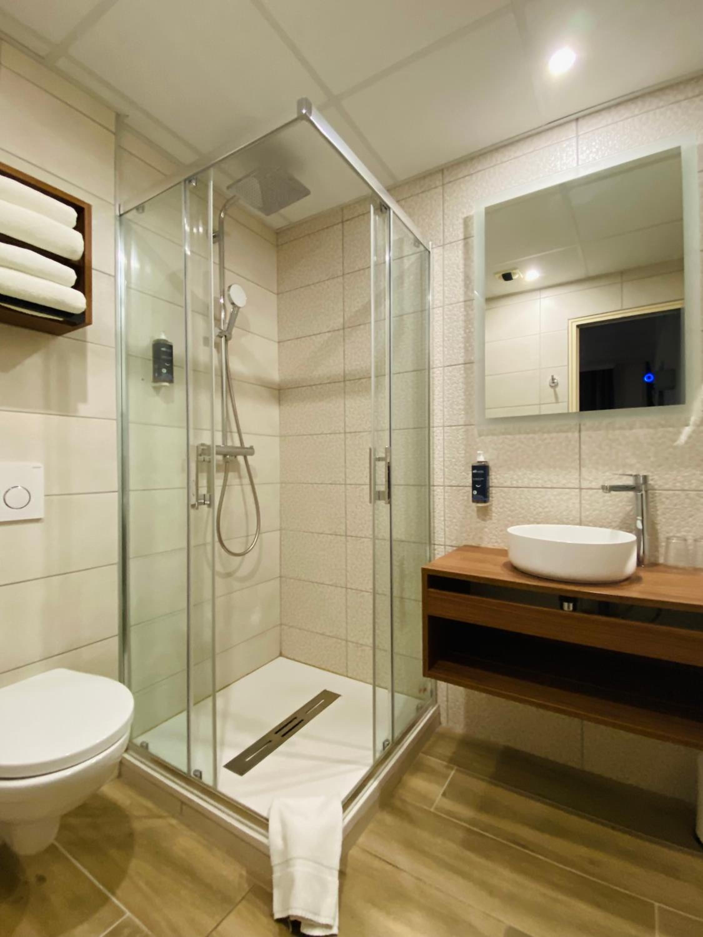 Club Double Room (17 m2) - Photo 6