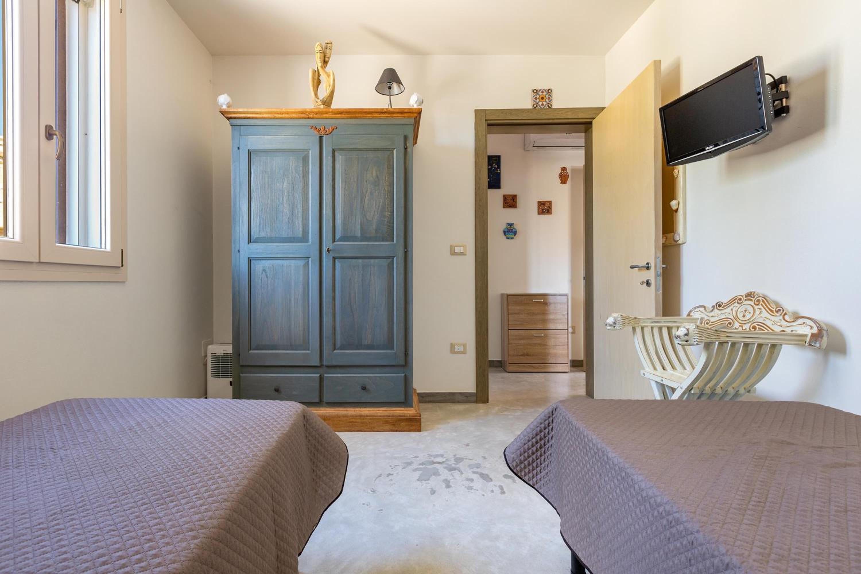 Villa photo 2