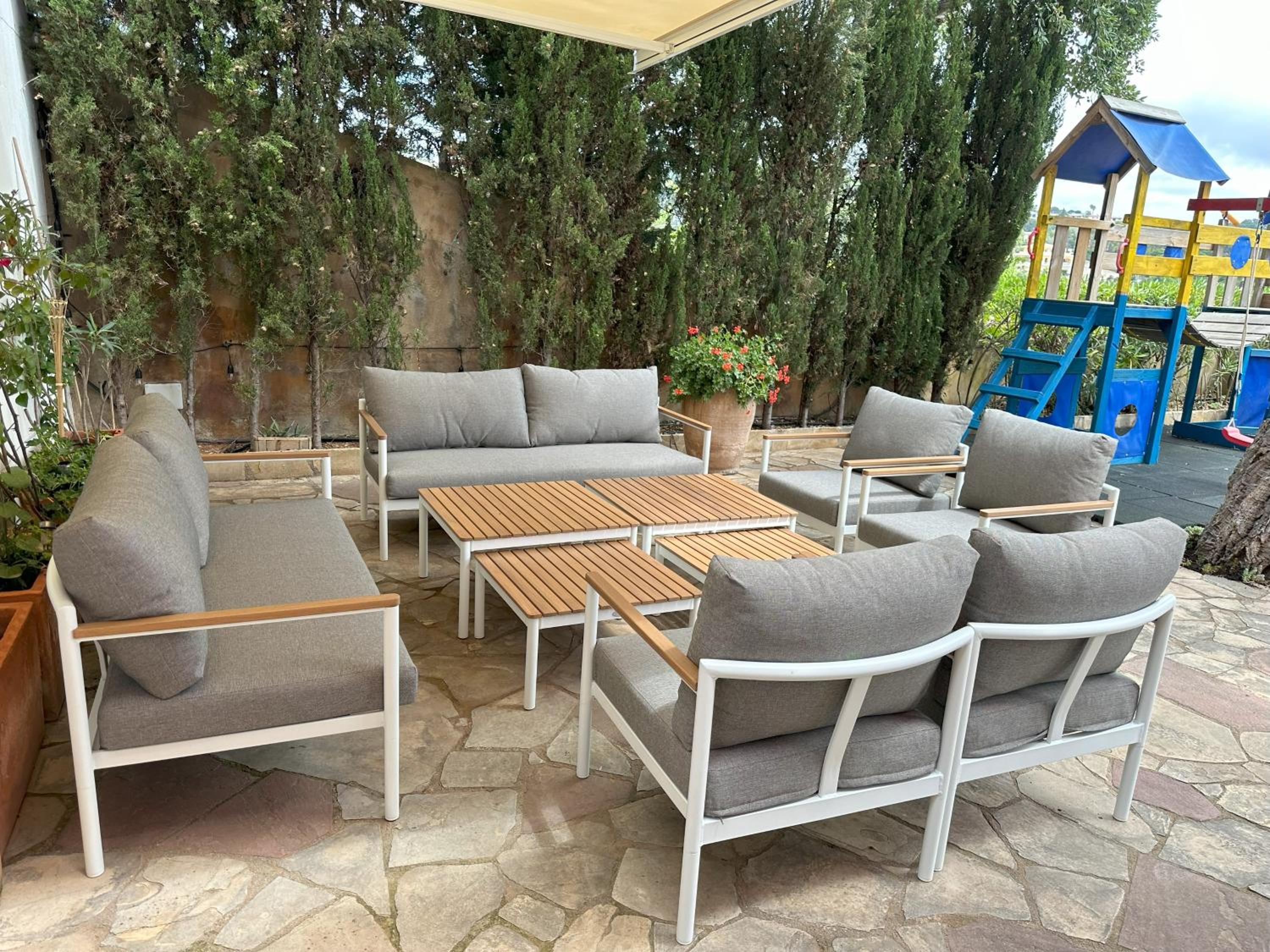 Villa photo 2