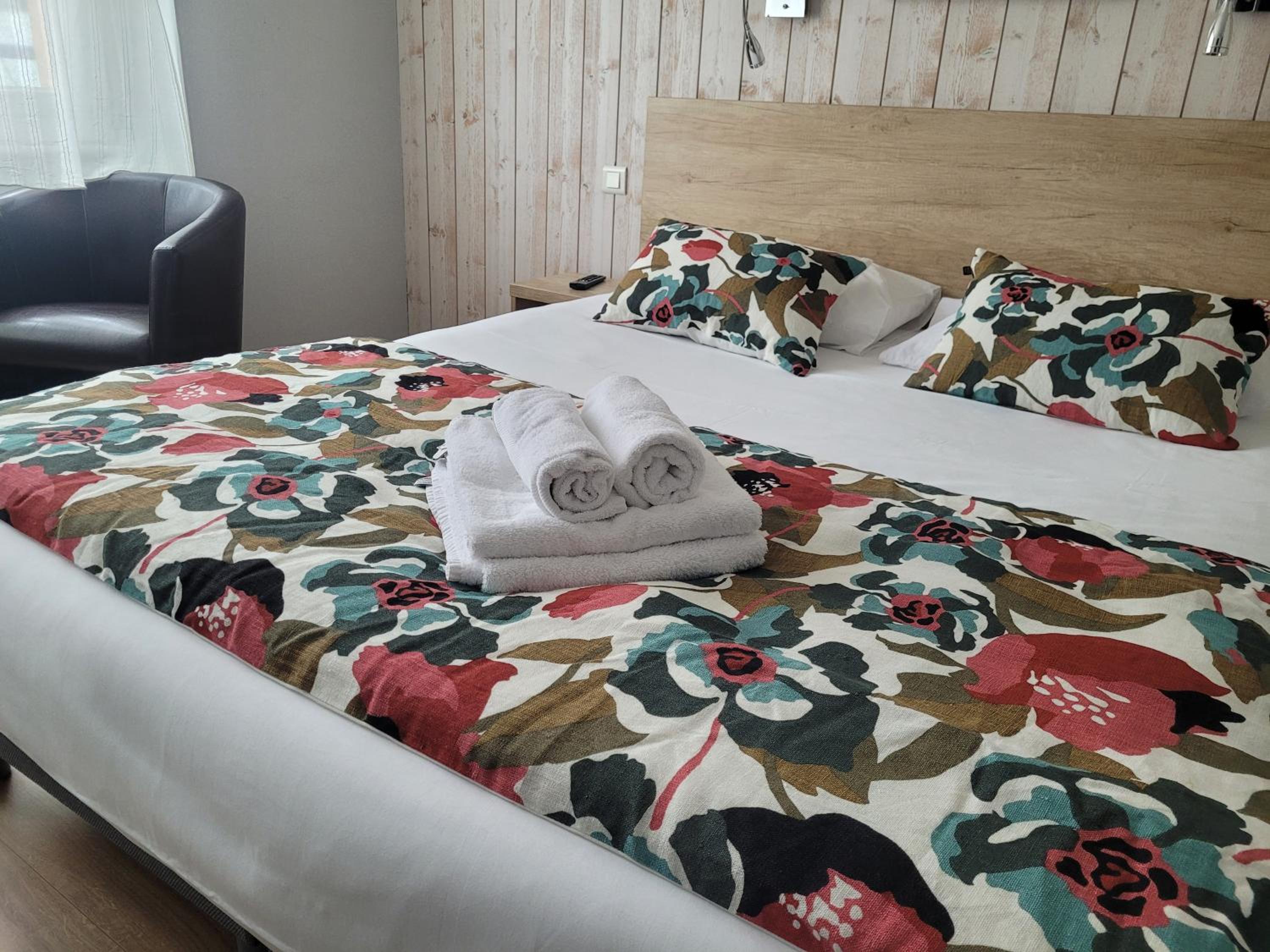 Comfort Plus Queen Size Room photo 1