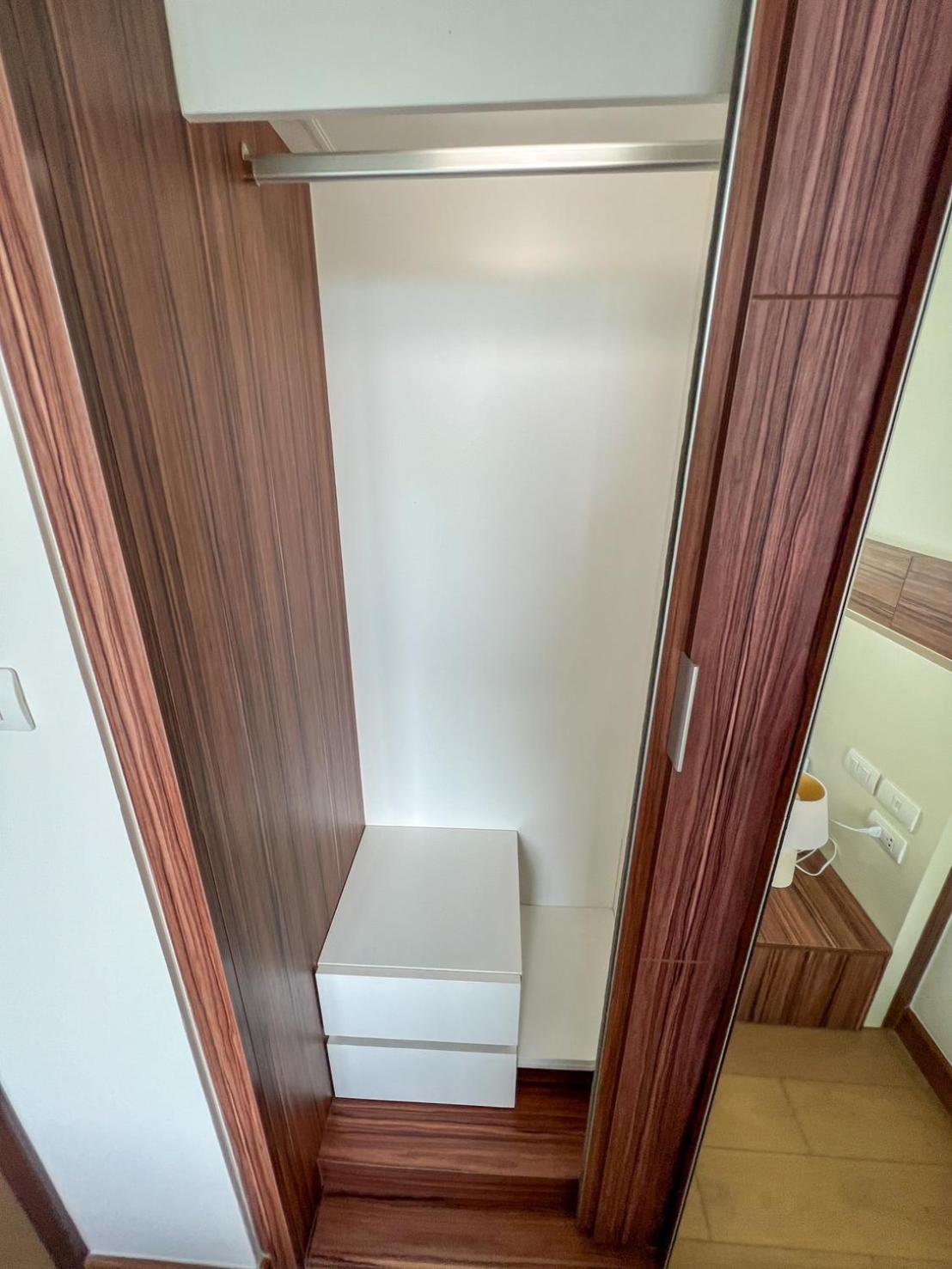 Apartment with Pool View  - Photo 21