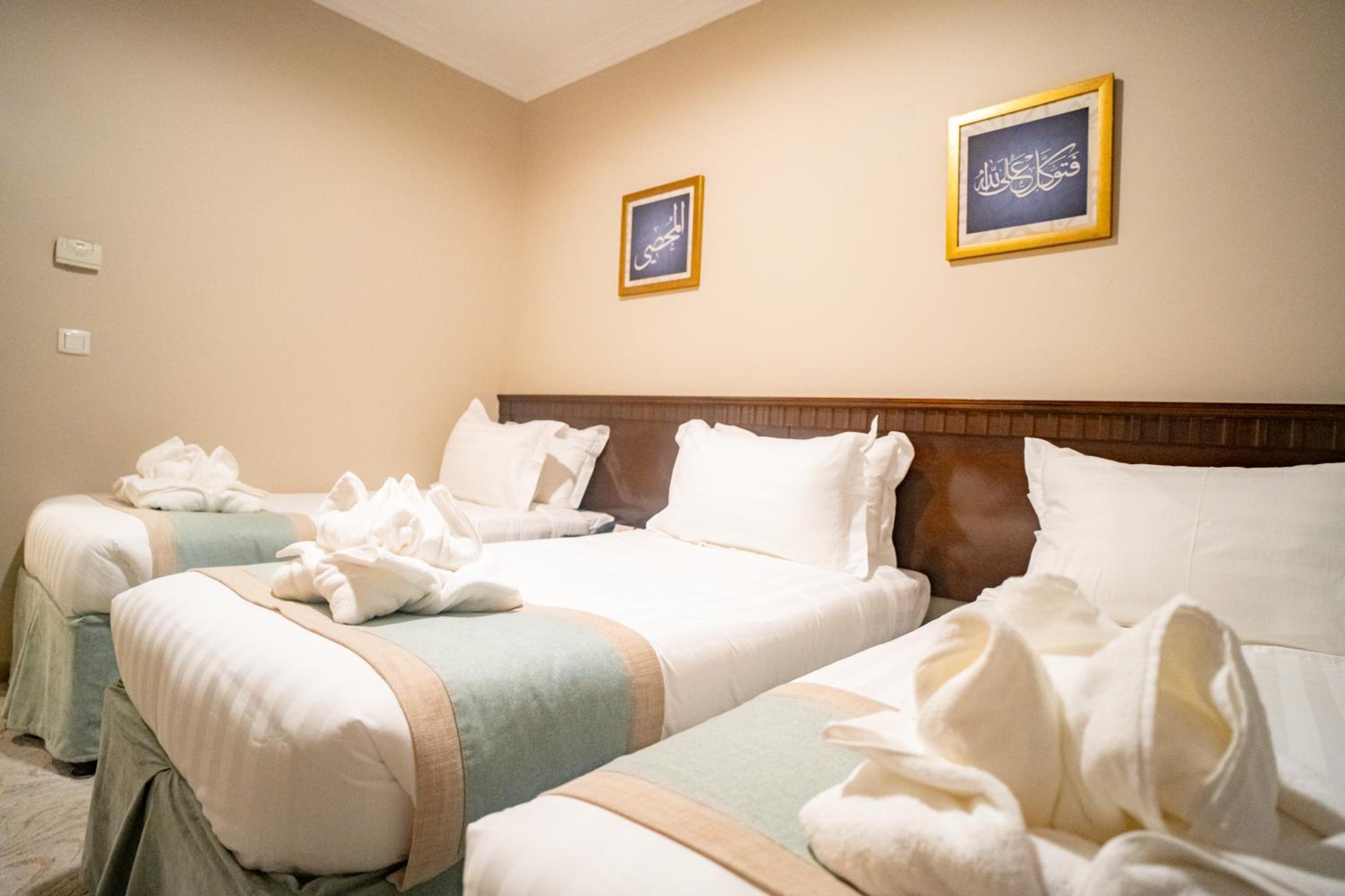 Standard Triple Room - Photo 2