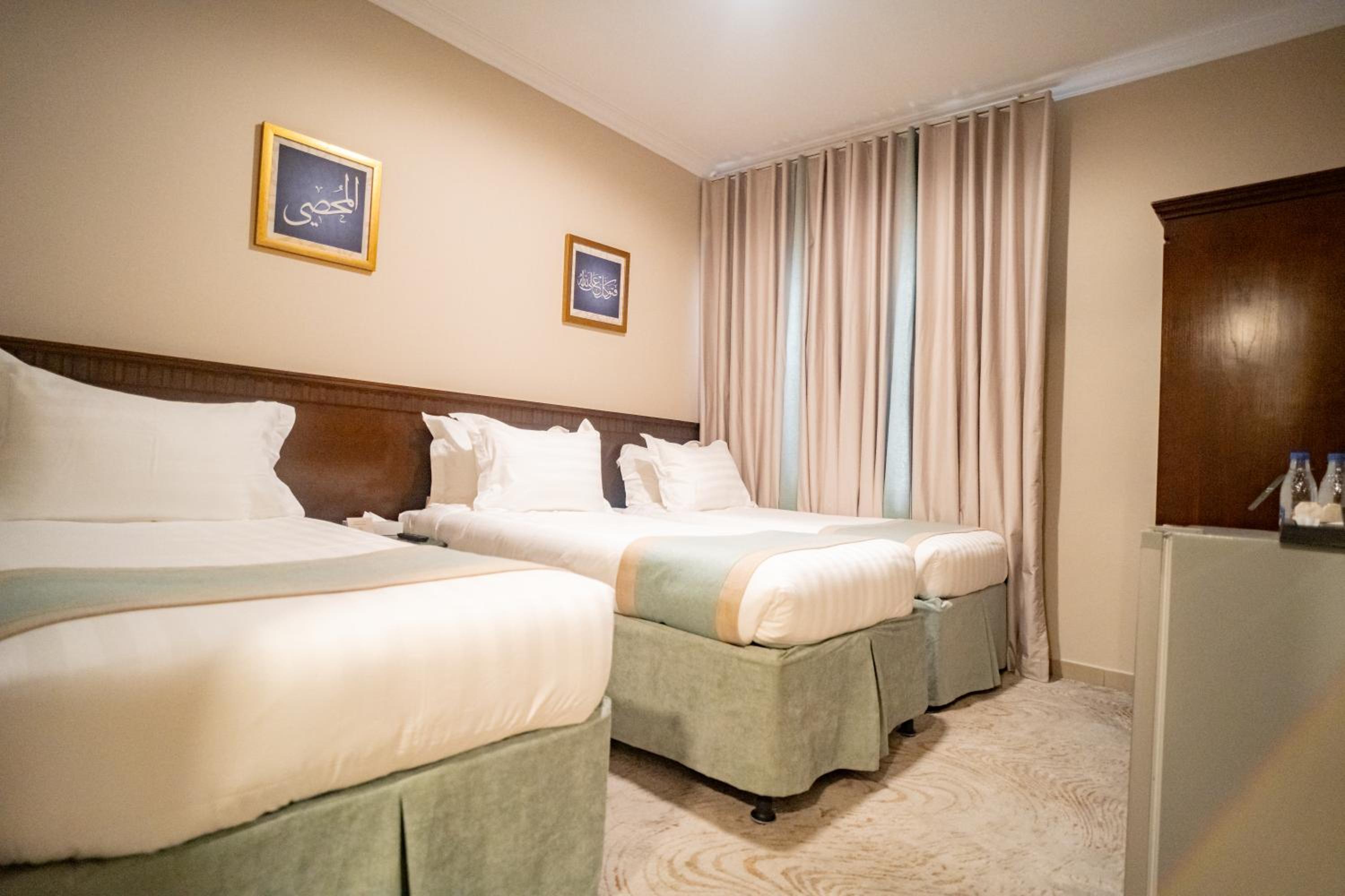 Standard Triple Room - Photo 1