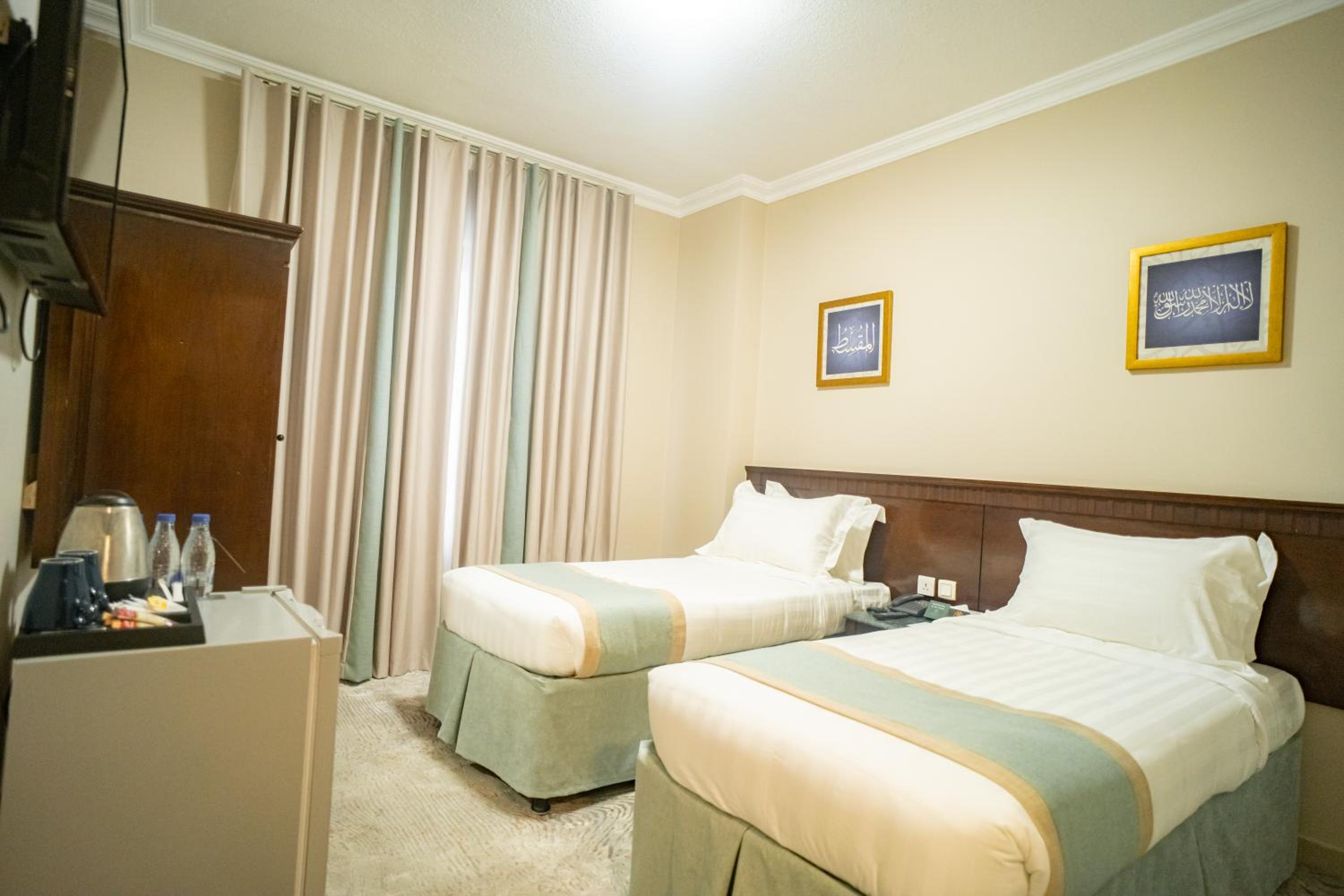Standard Double or Twin Room - Photo 1