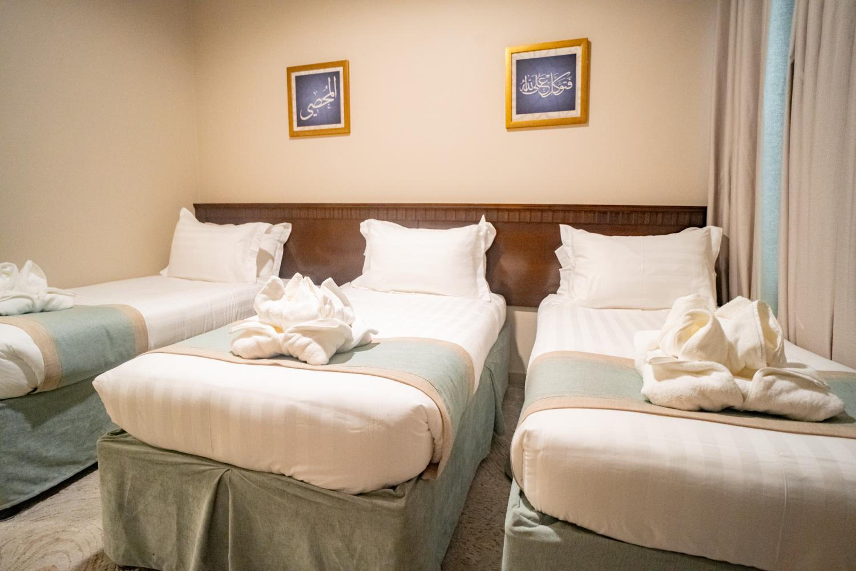 Standard Triple Room - Photo 4
