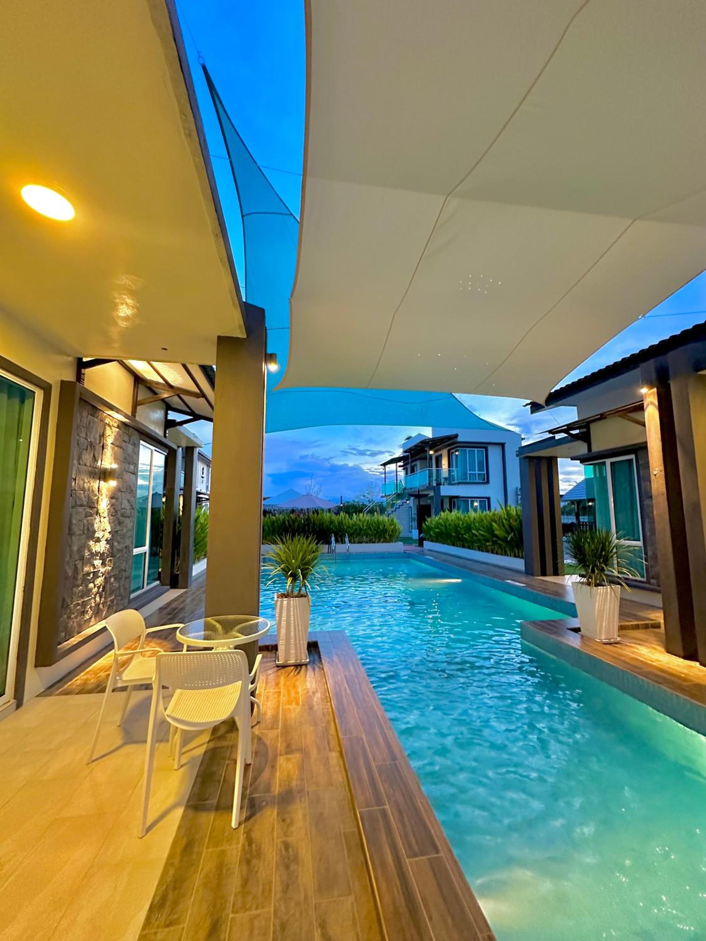 Three-Bedroom Villa photo 3