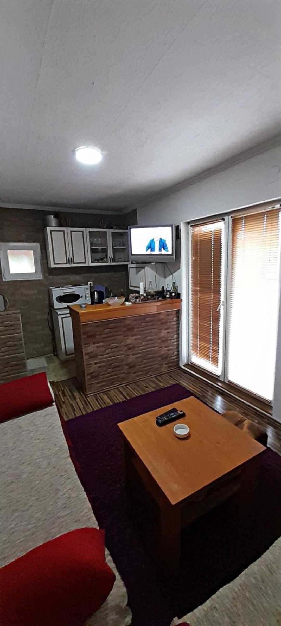 Three-Bedroom House photo 3