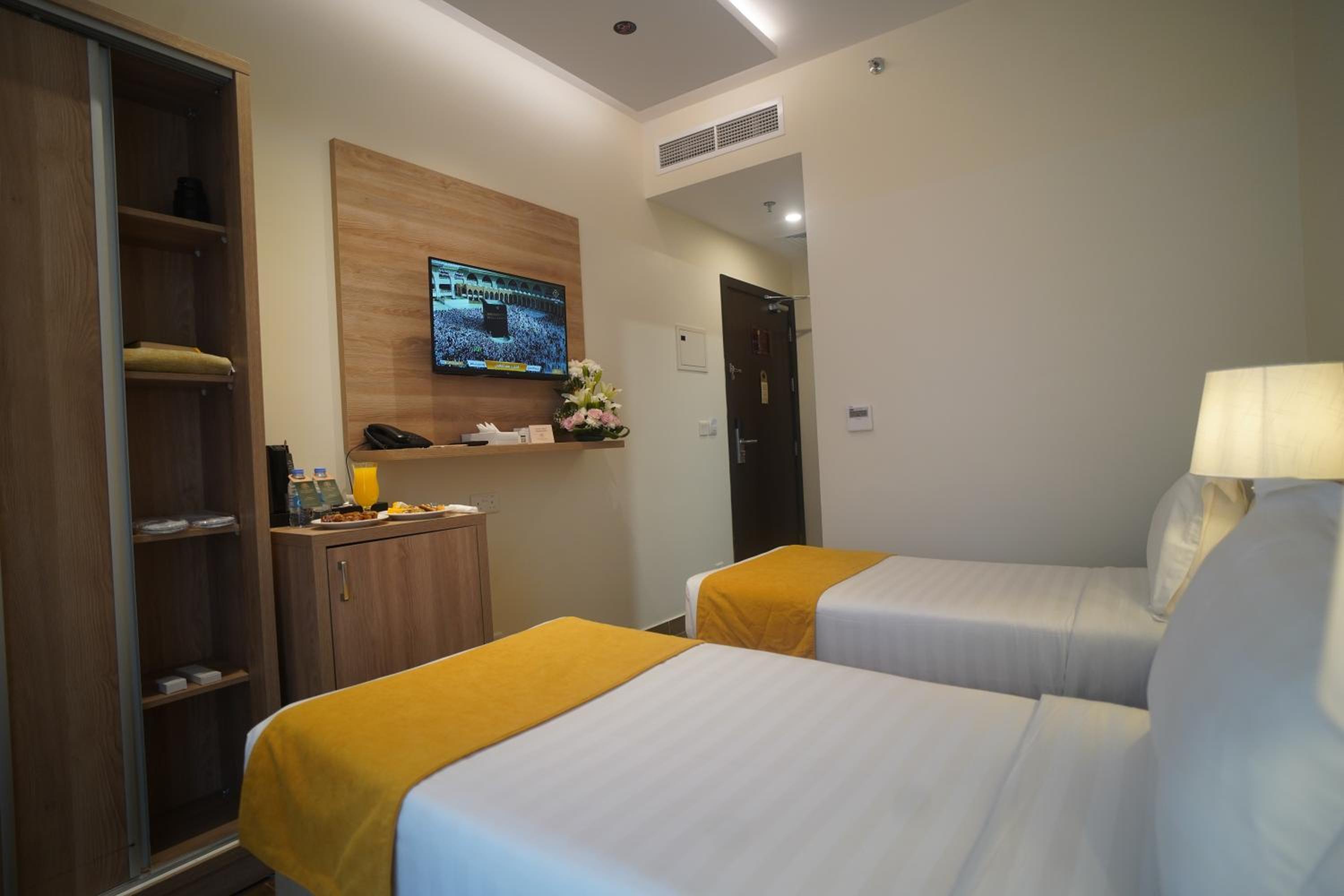 Twin Room - Photo 4