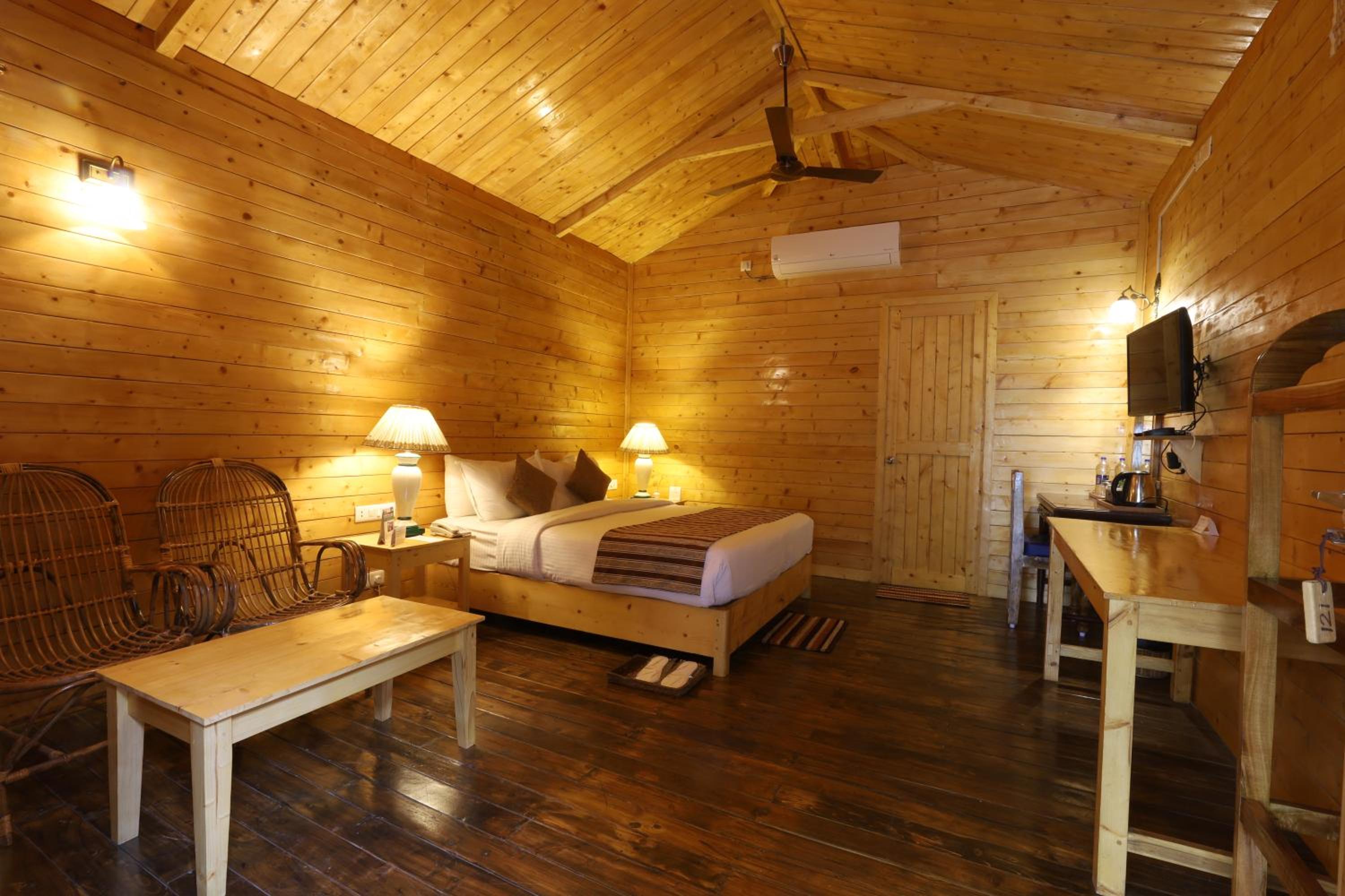 Forest Deluxe Cottage  photo 3