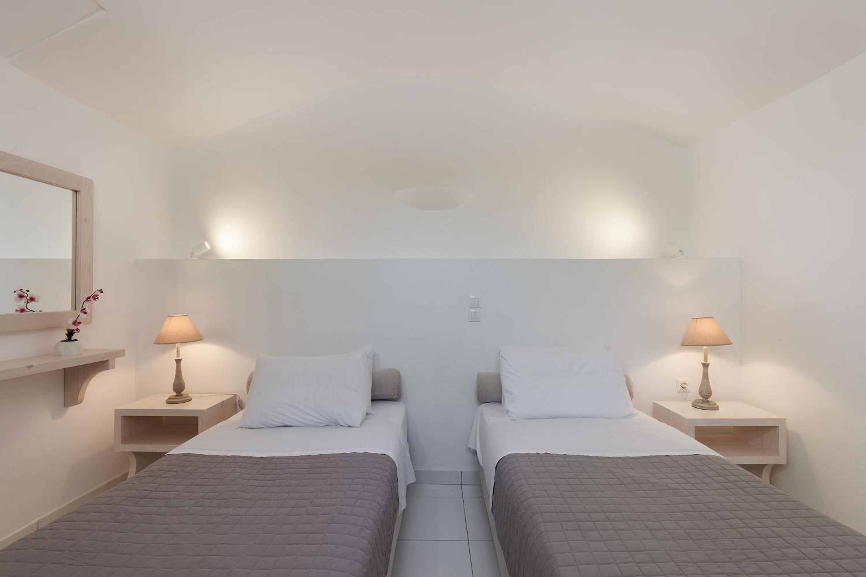 Standard Sea View Suite - Photo 9