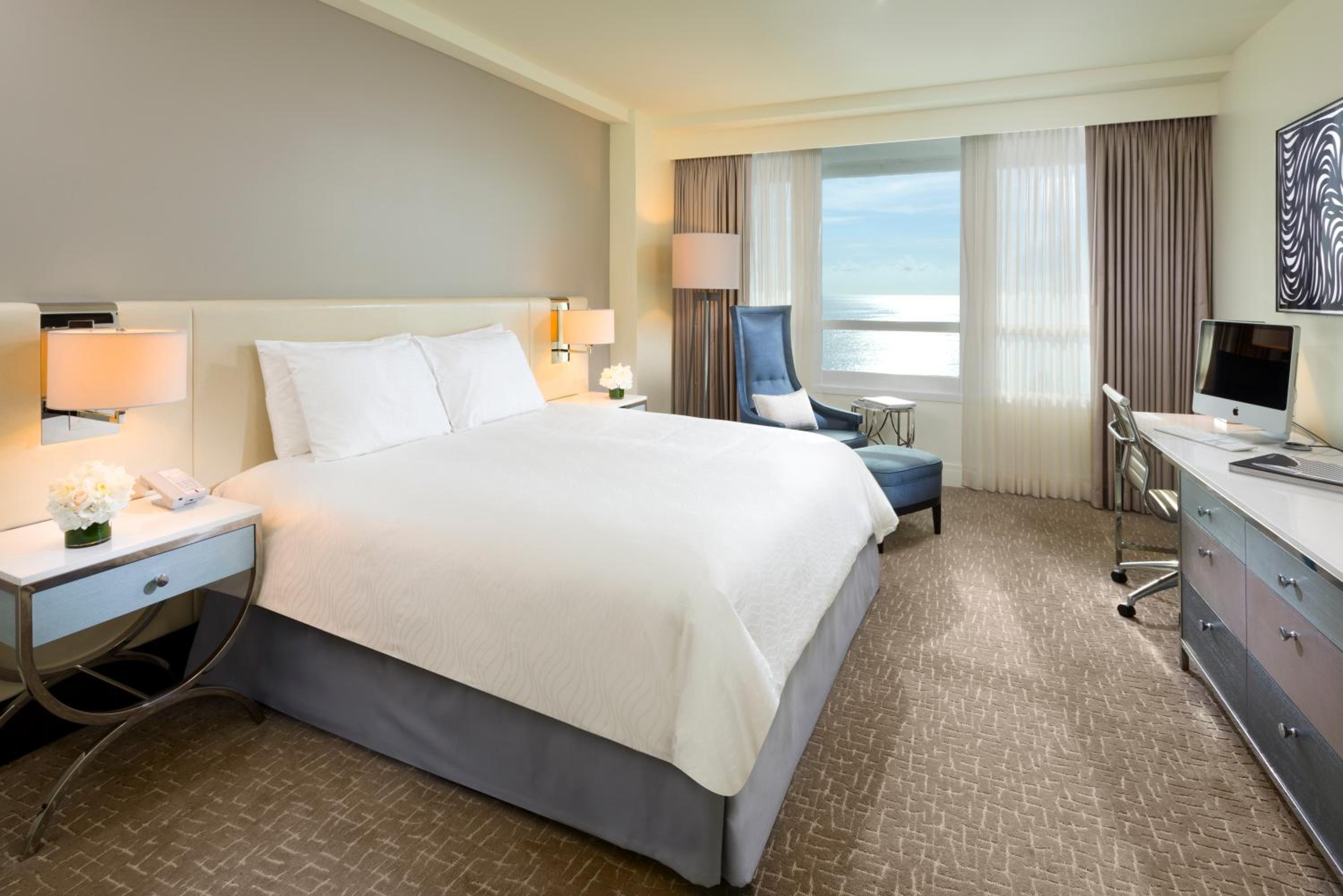Ocean View Room with King Bed - Photo 1