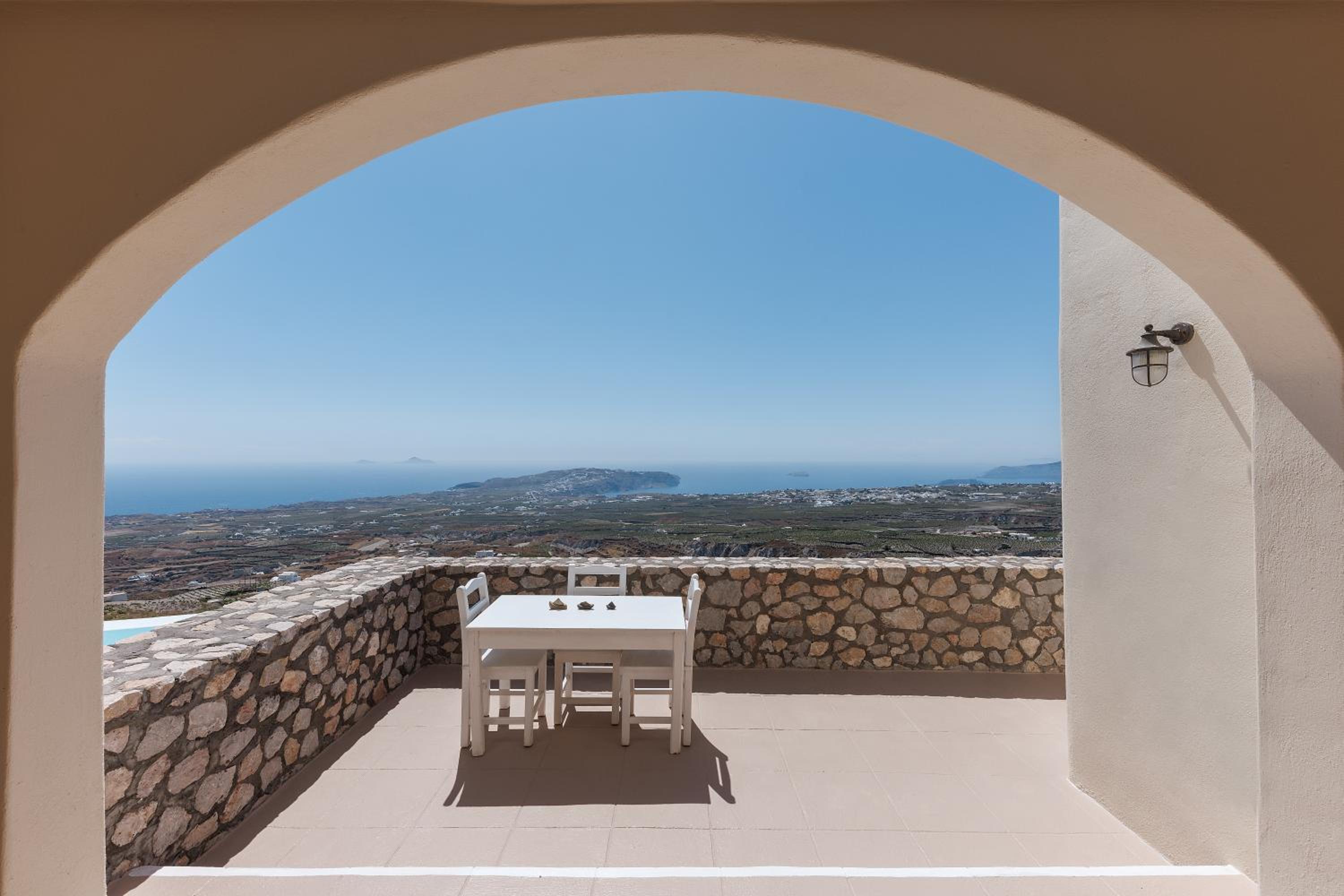 Standard Sea View Suite - Photo 17