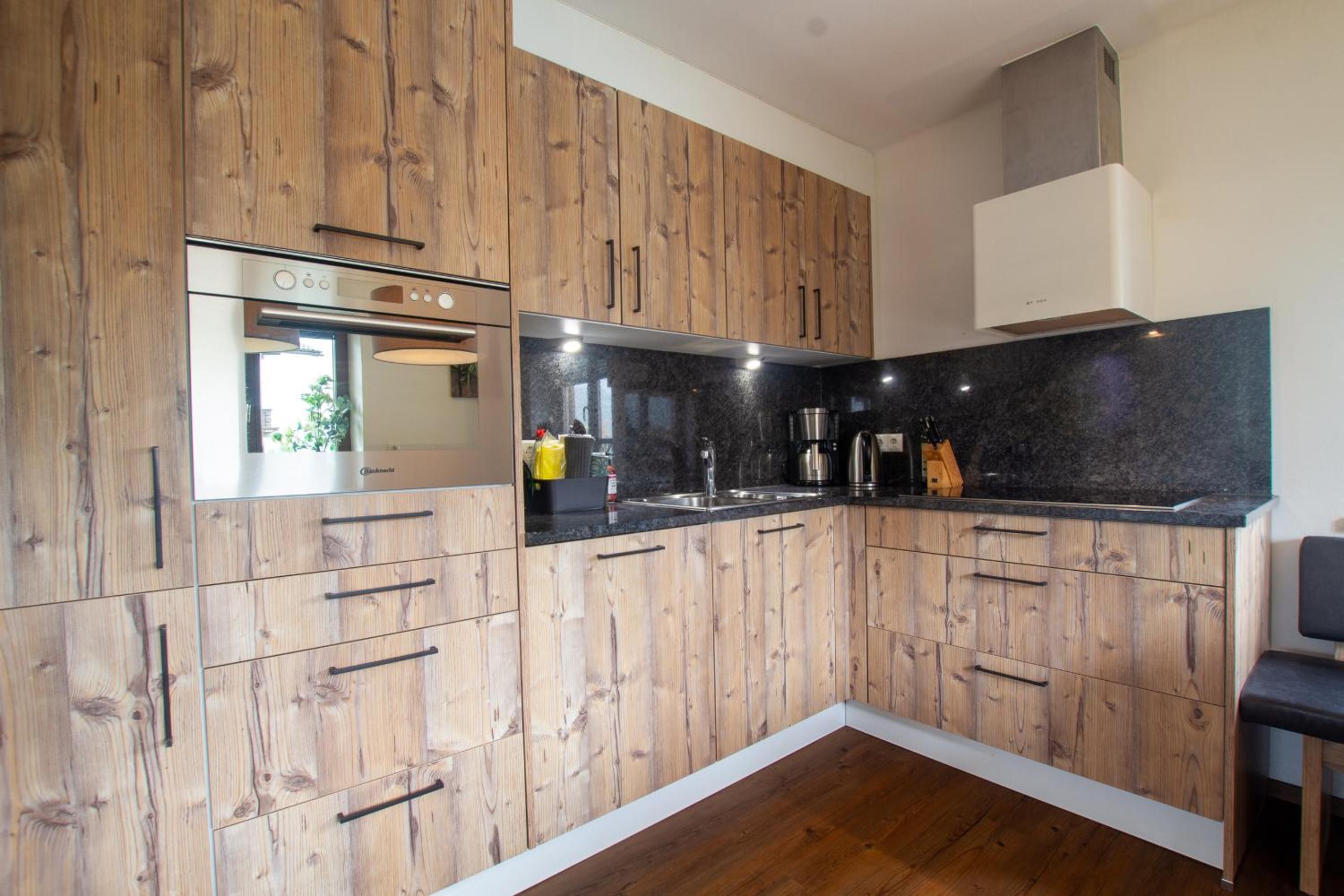 Four-Bedroom House photo 2
