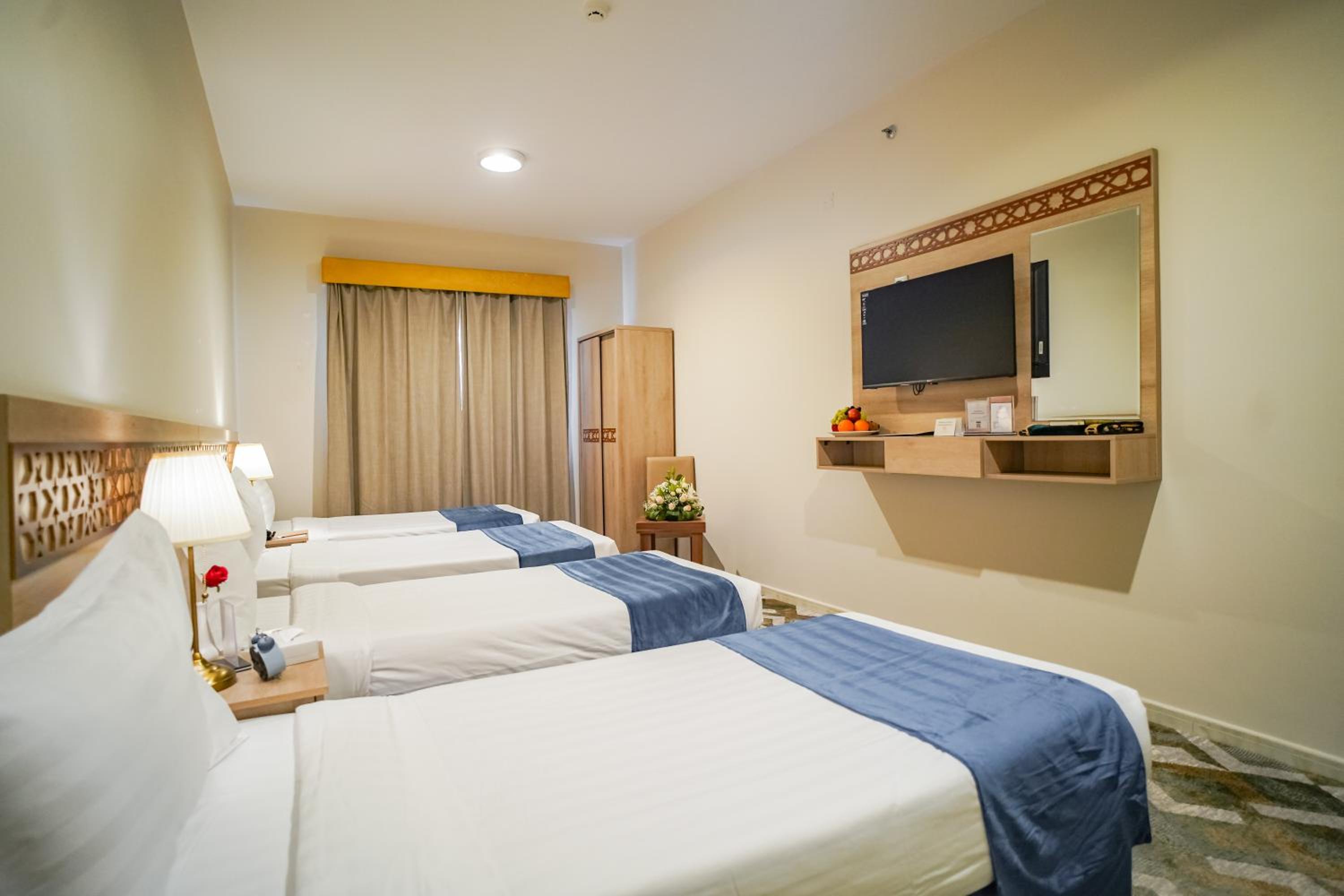 Quadruple Room - Photo 3