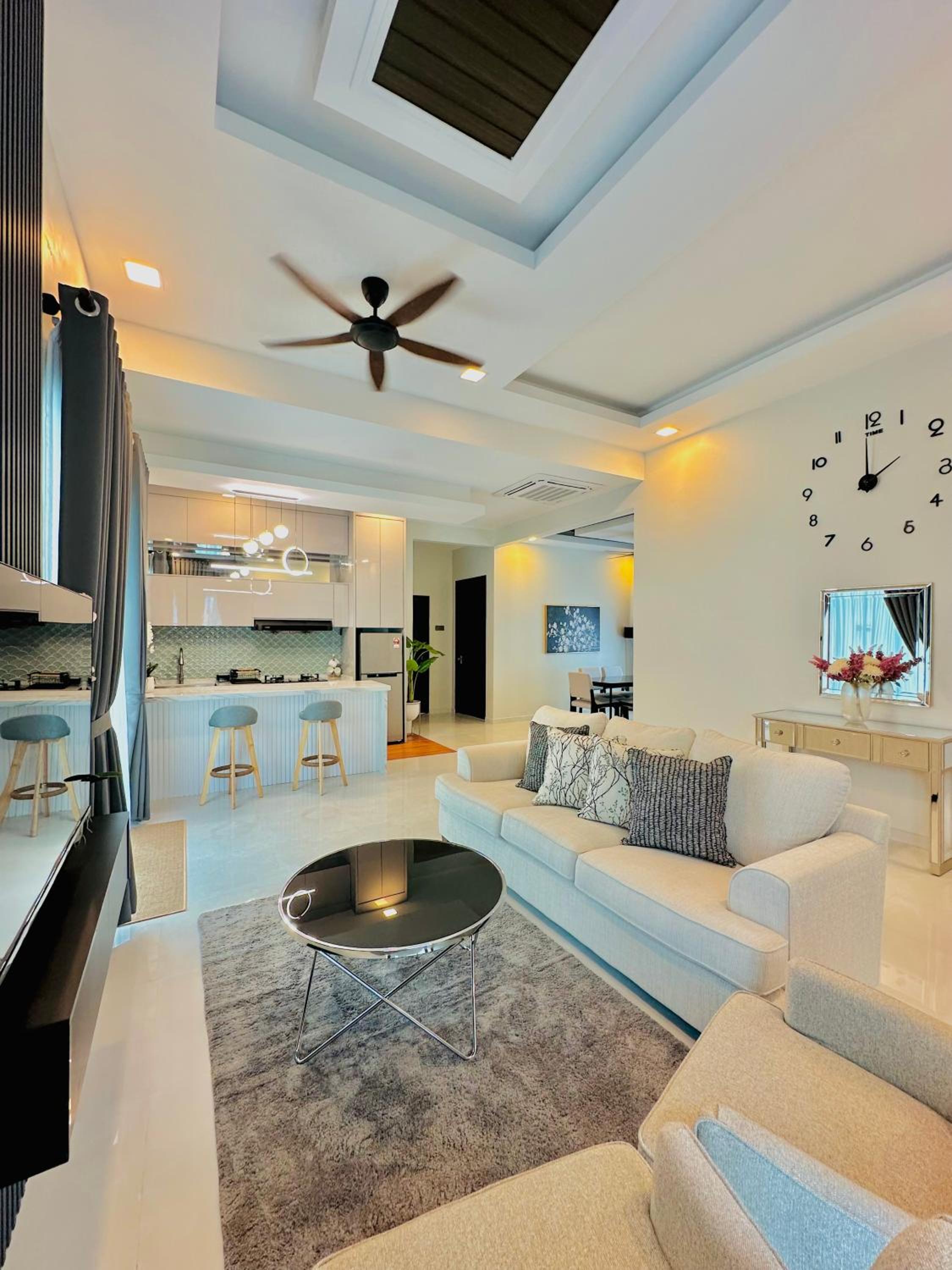Three-Bedroom Villa photo 2