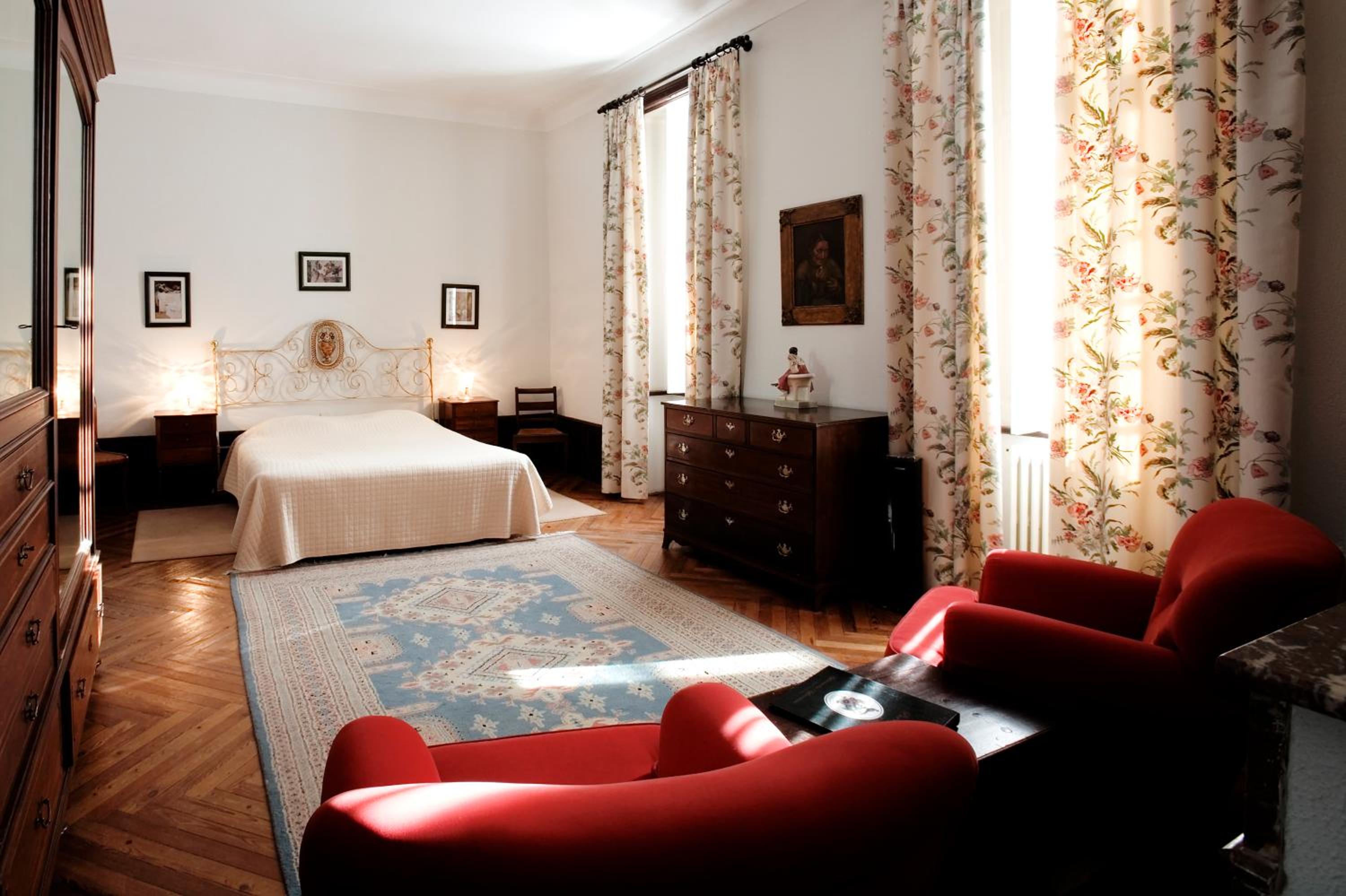 Double Room - Photo 1