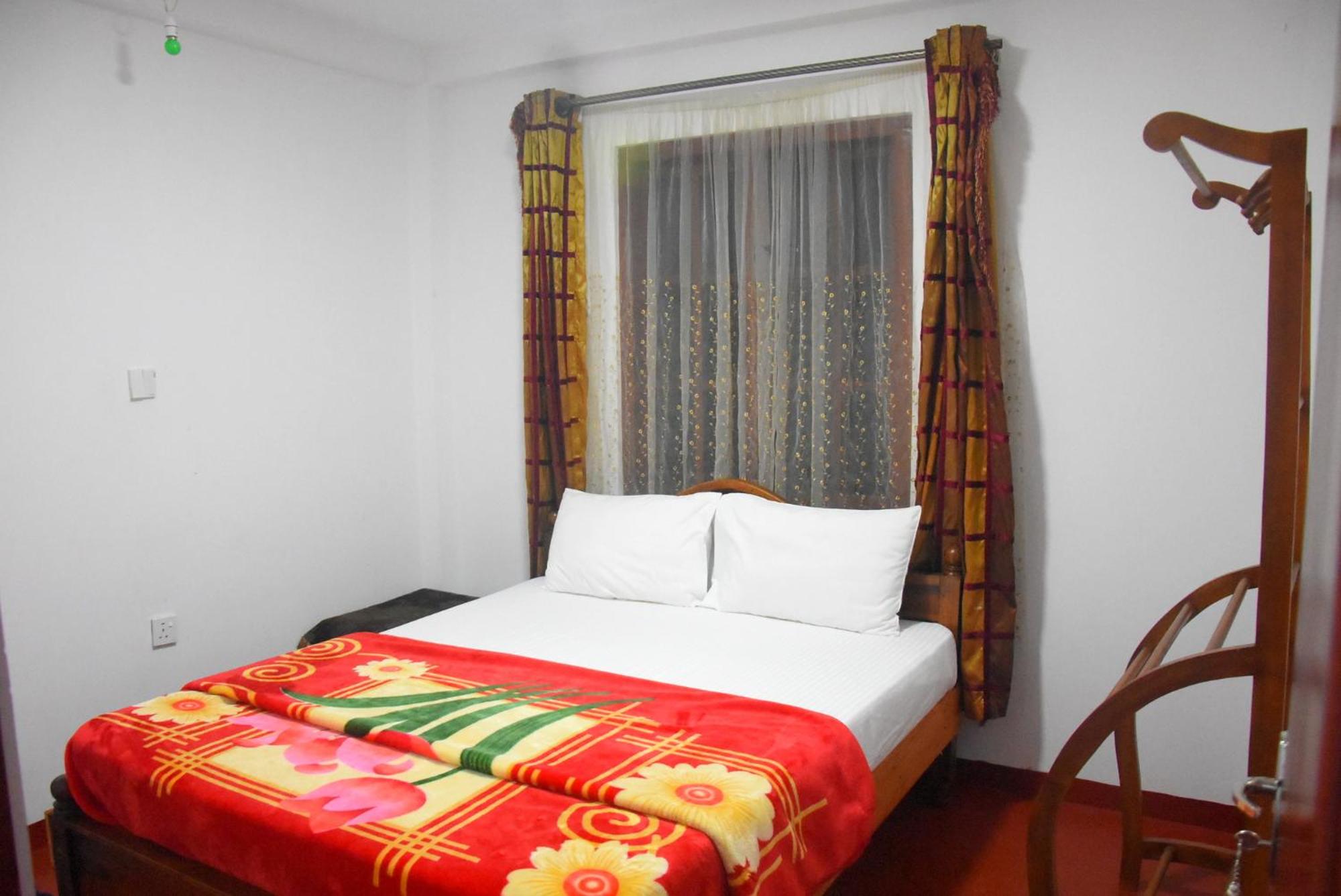 Double Room with Private Bathroom photo 2