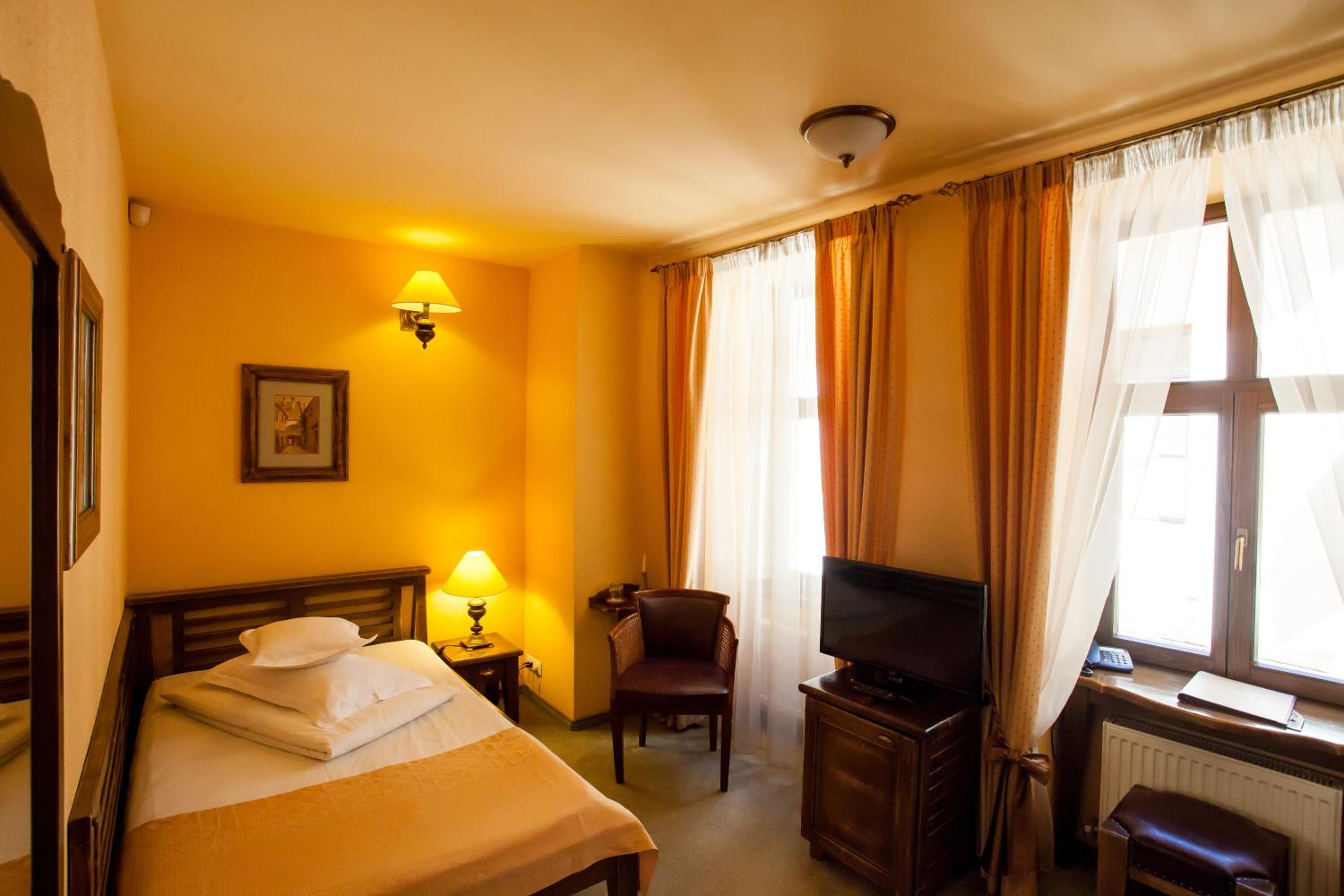 Single Room - Photo 4