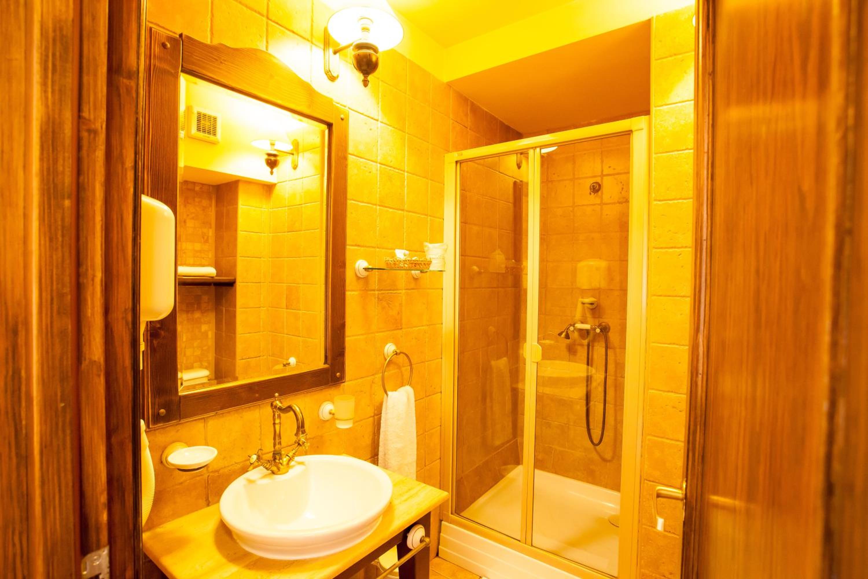 Single Room - Photo 3