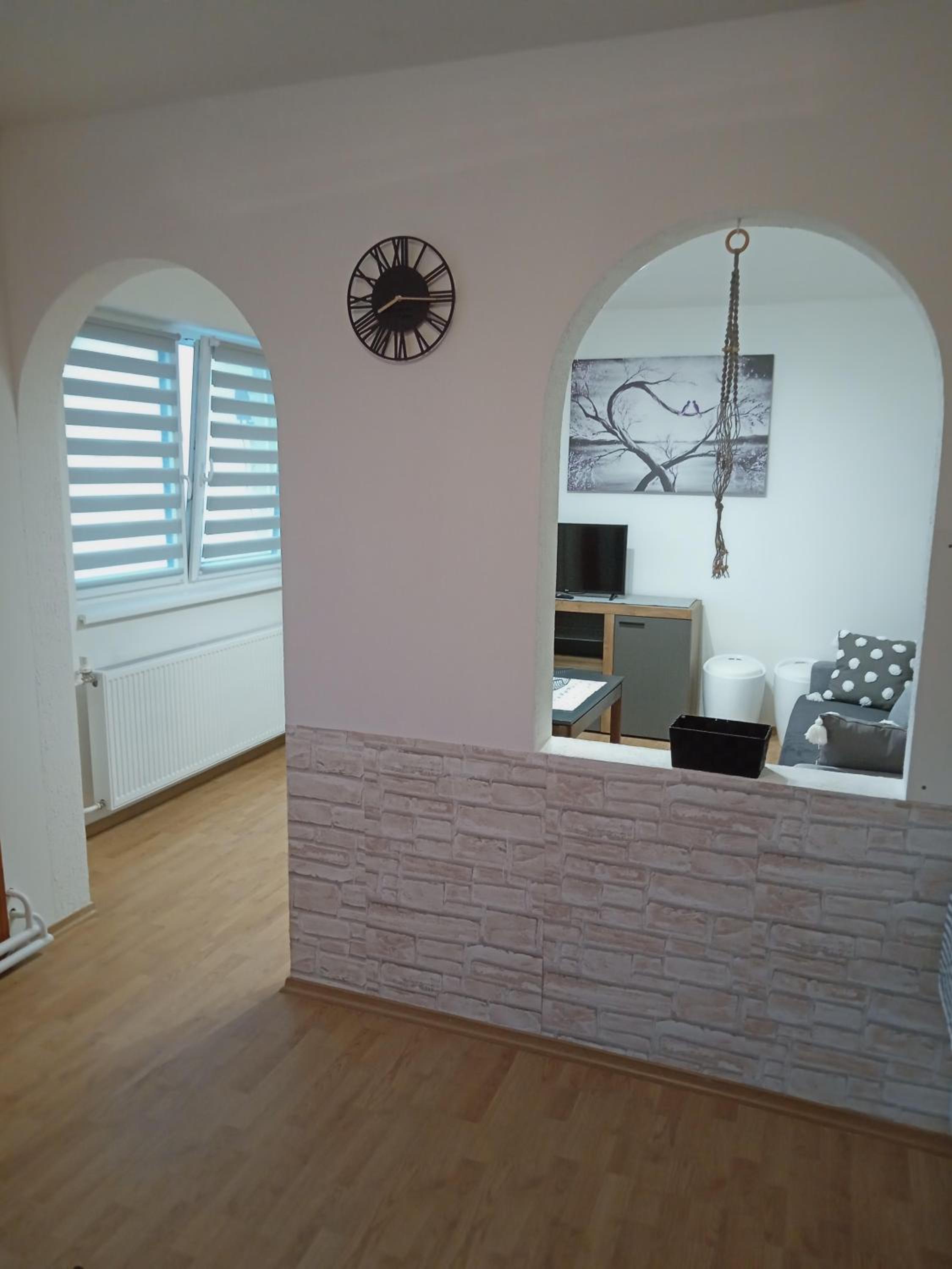 One-Bedroom House photo 1