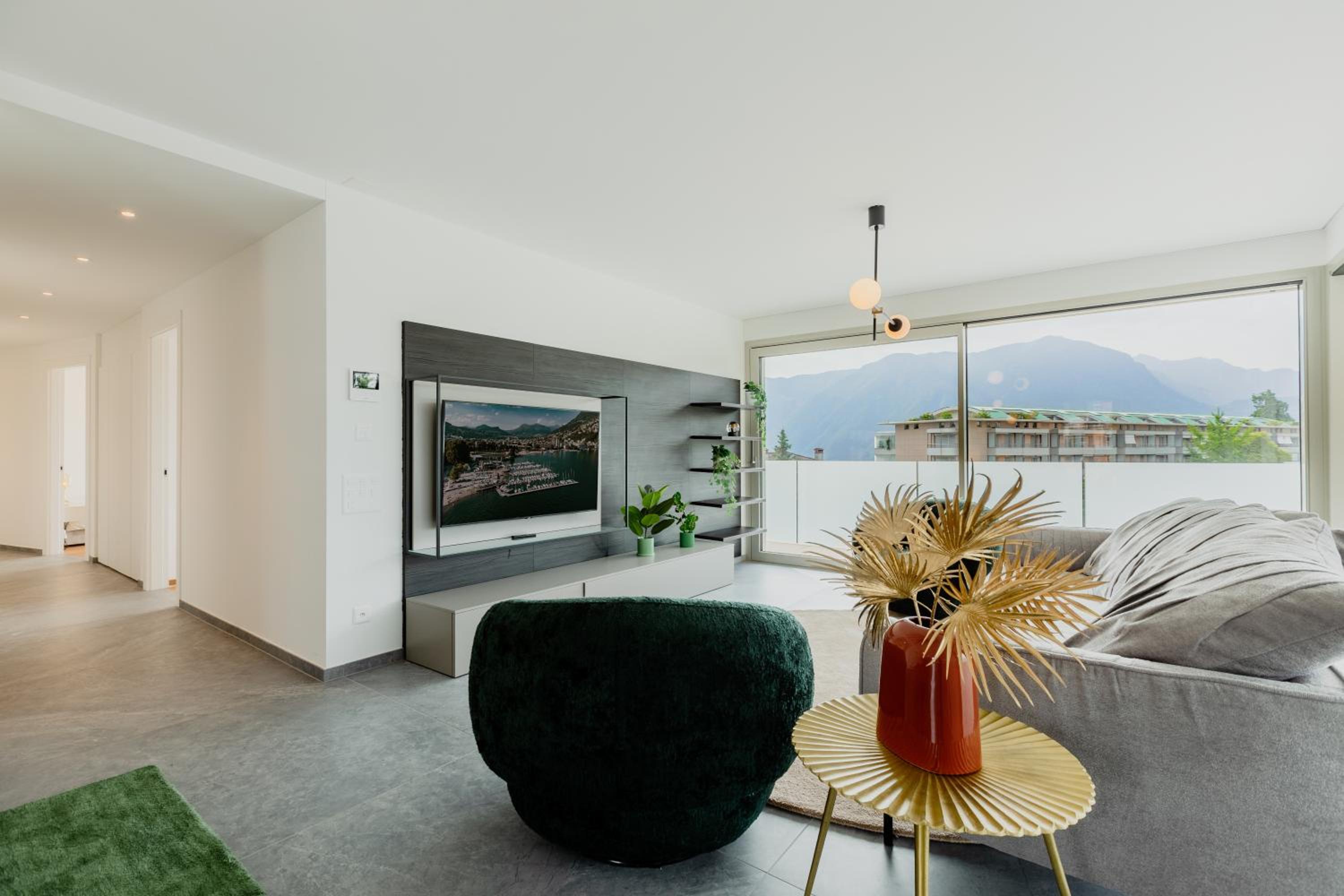 Three-Bedroom Apartment photo 1