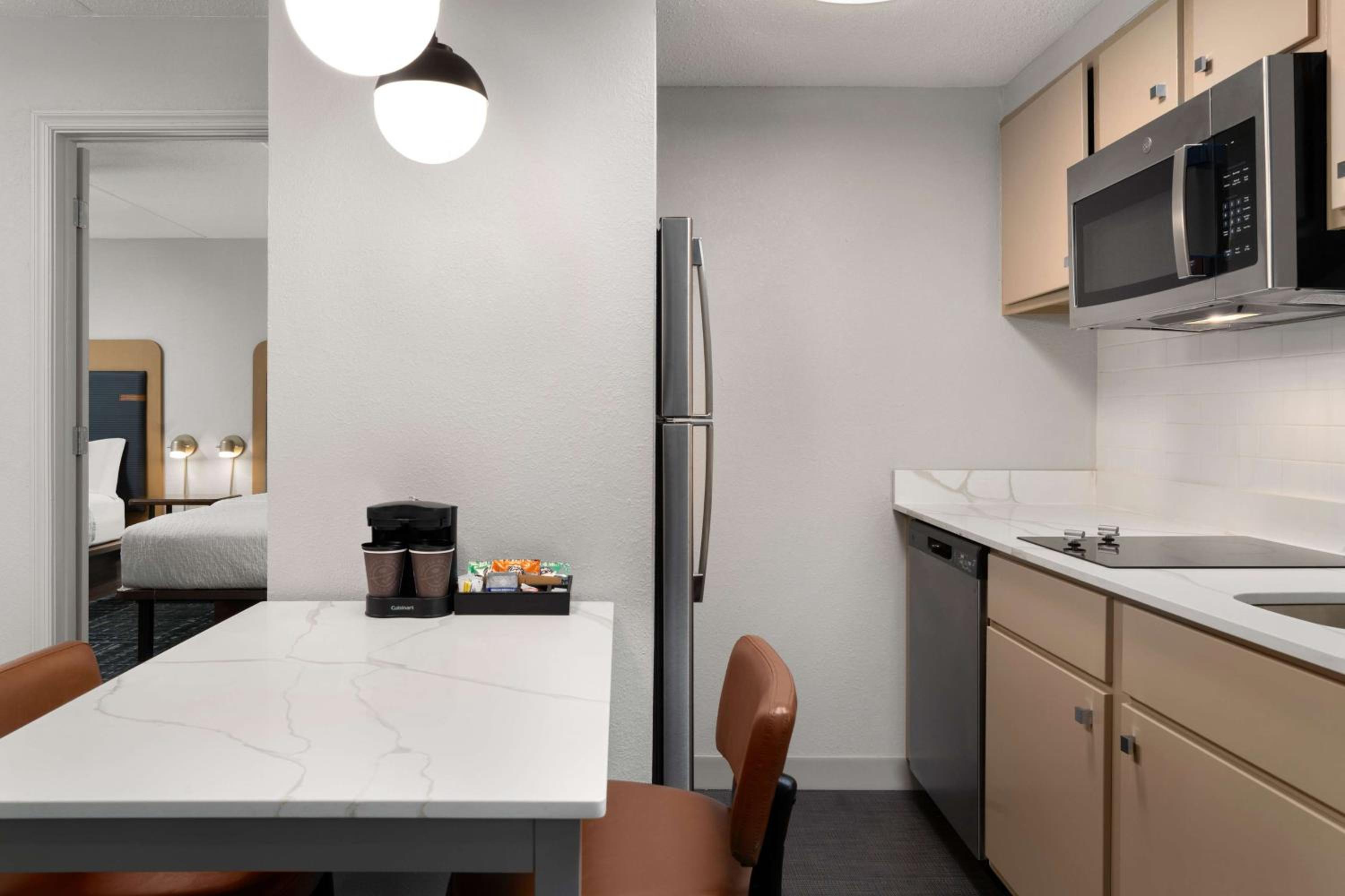 One-Bedroom Suite with Two Double Beds - Non-Smoking - Photo 5