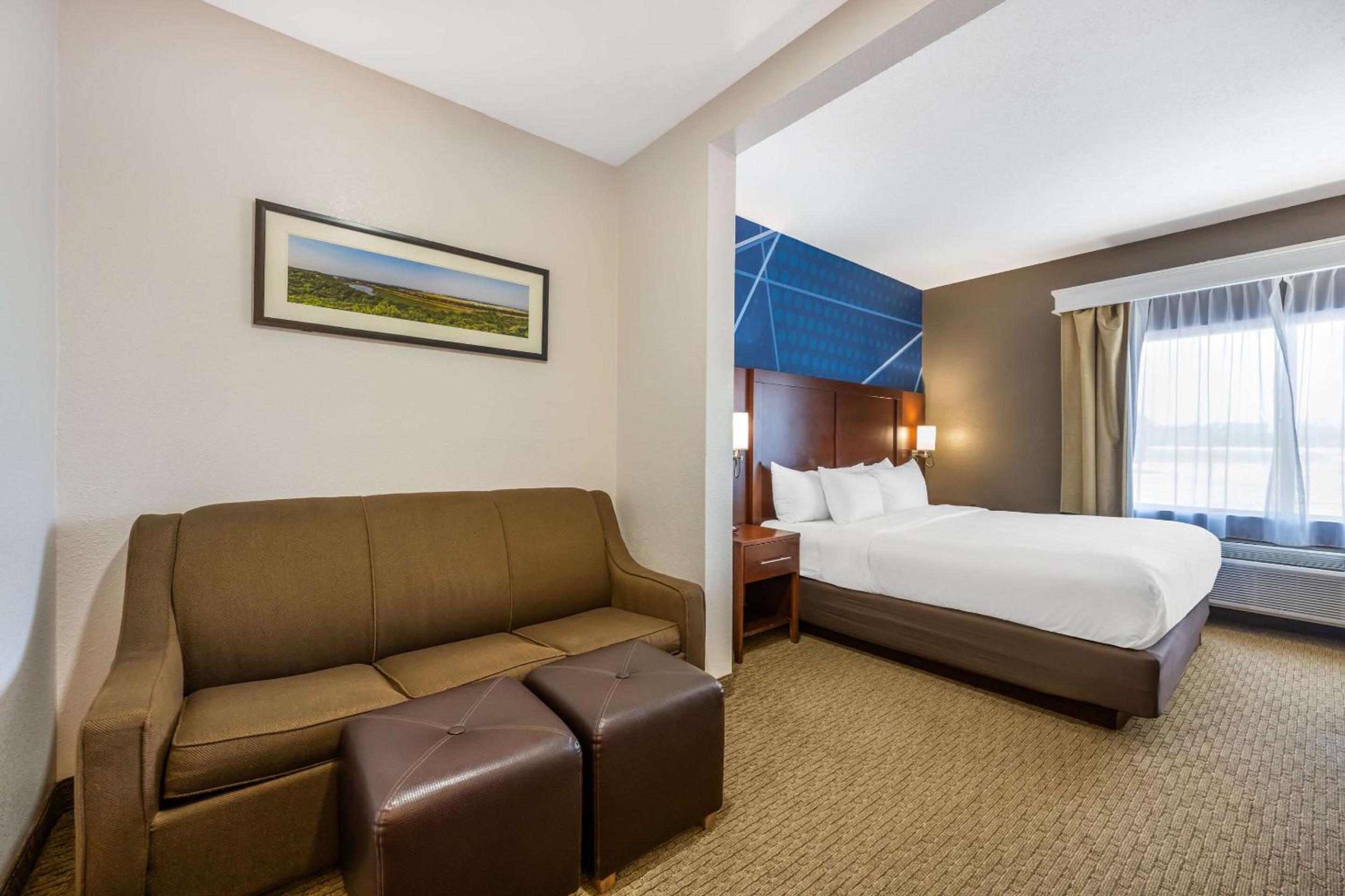 King Suite - Photo 5